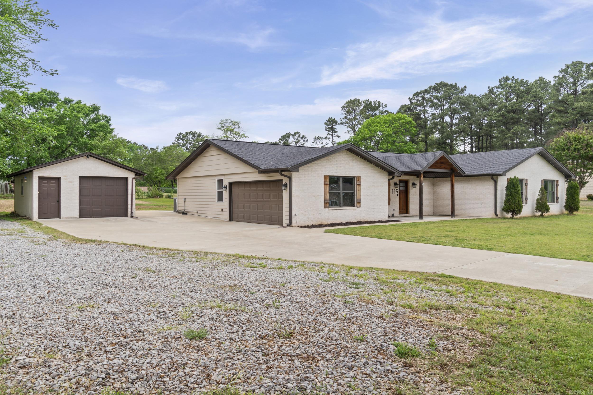 119 Bristle Cone Road Property Photo 3