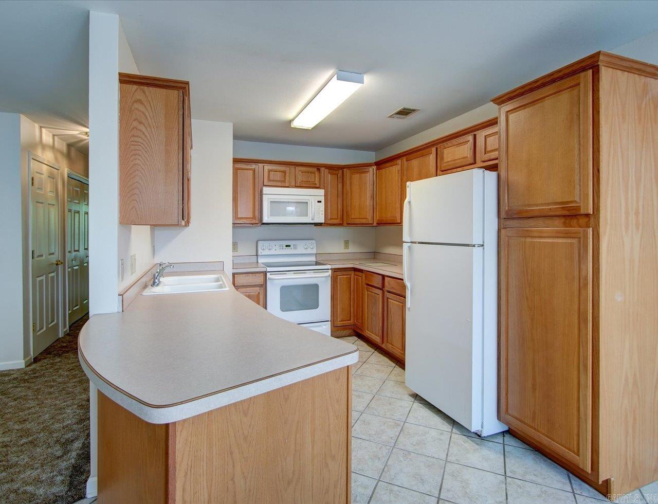 208 Southridge C-3 Property Photo 10