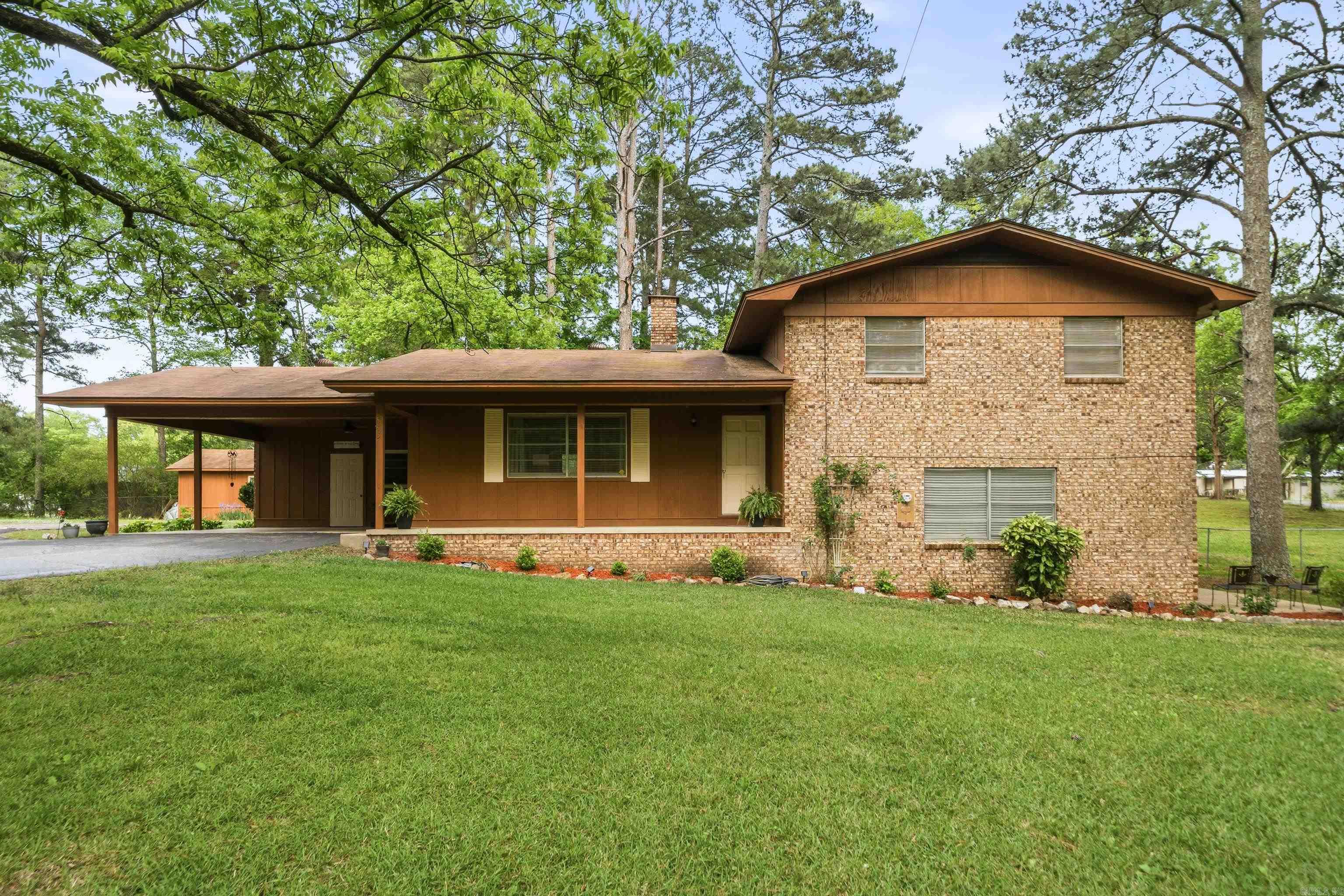 335 Cimmaron Street Property Photo 1