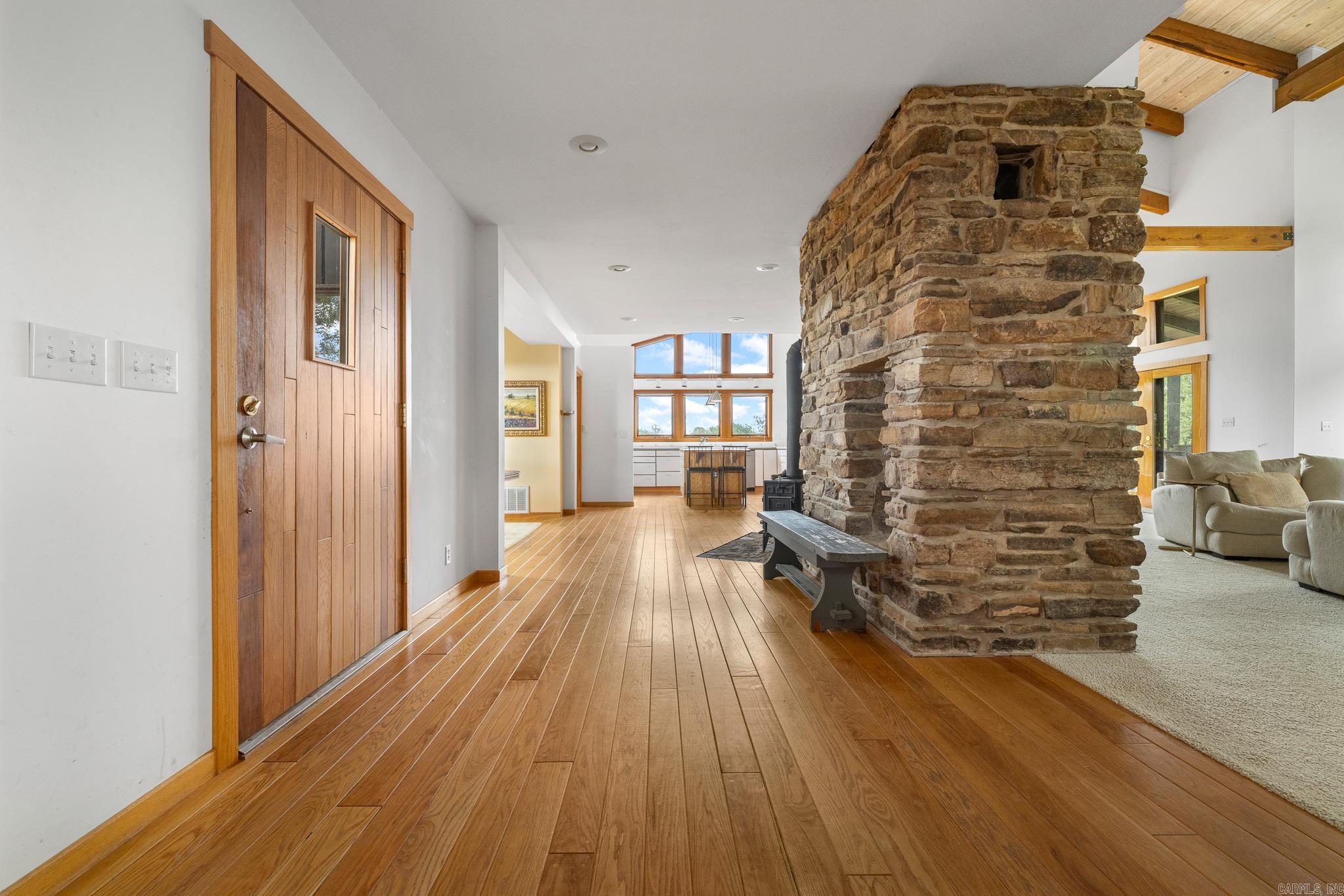 26015368 Property Photo 4