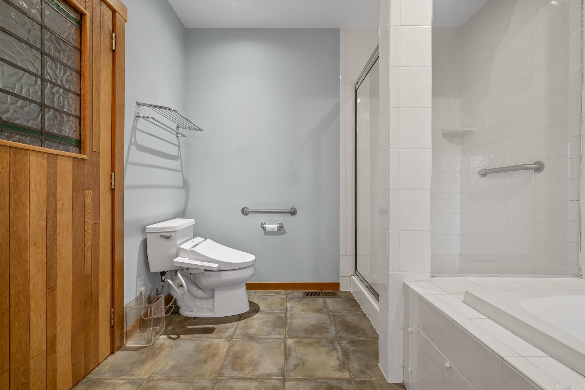 26015368 Property Photo 20