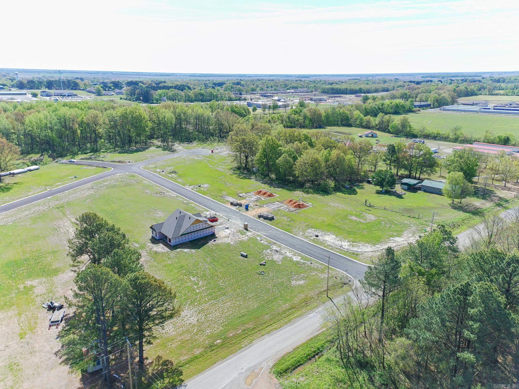 200 Horseshoe Creek Drive Property Photo 6