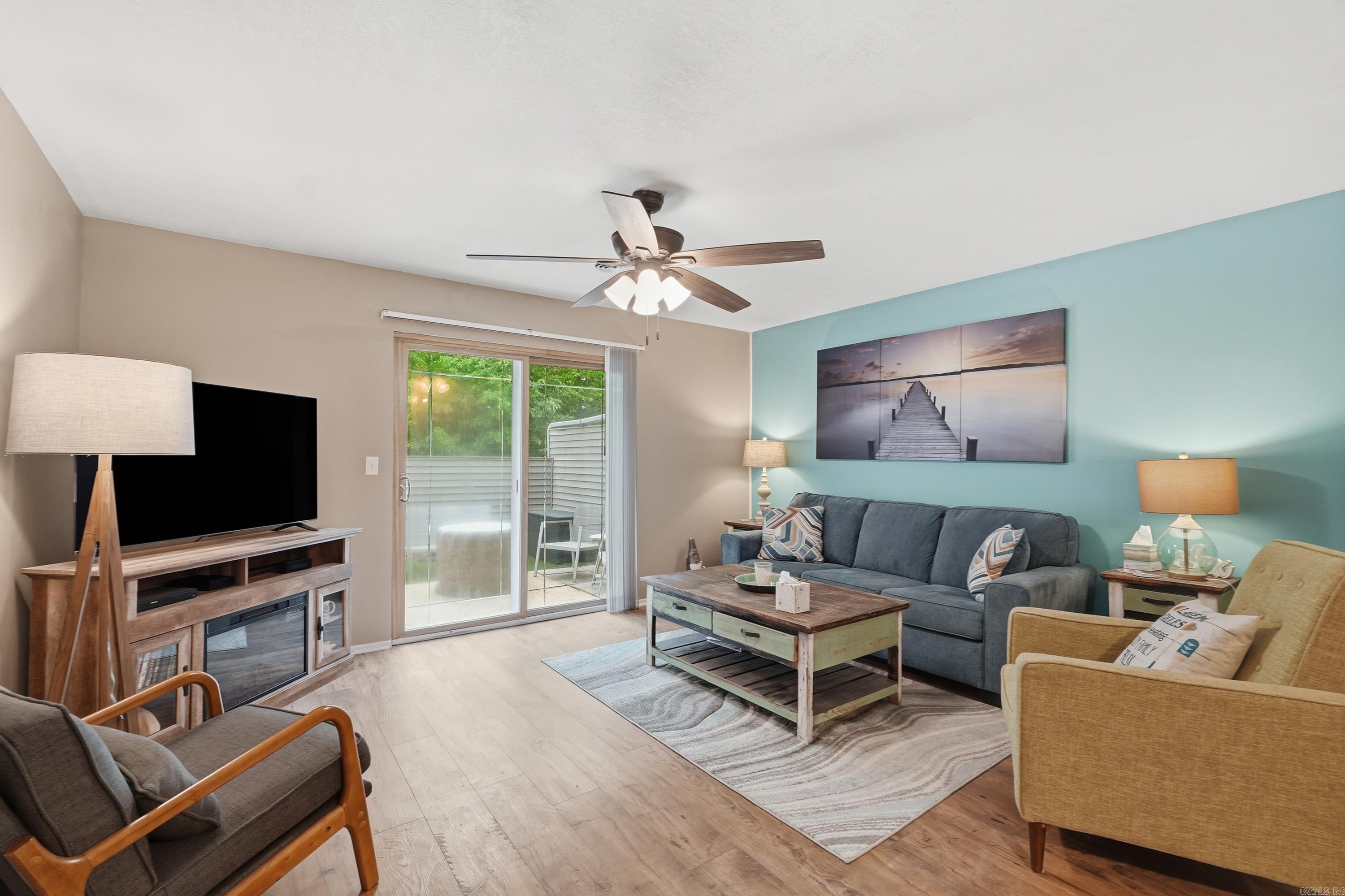 135 Hillview Dr #20 20 Property Photo 5
