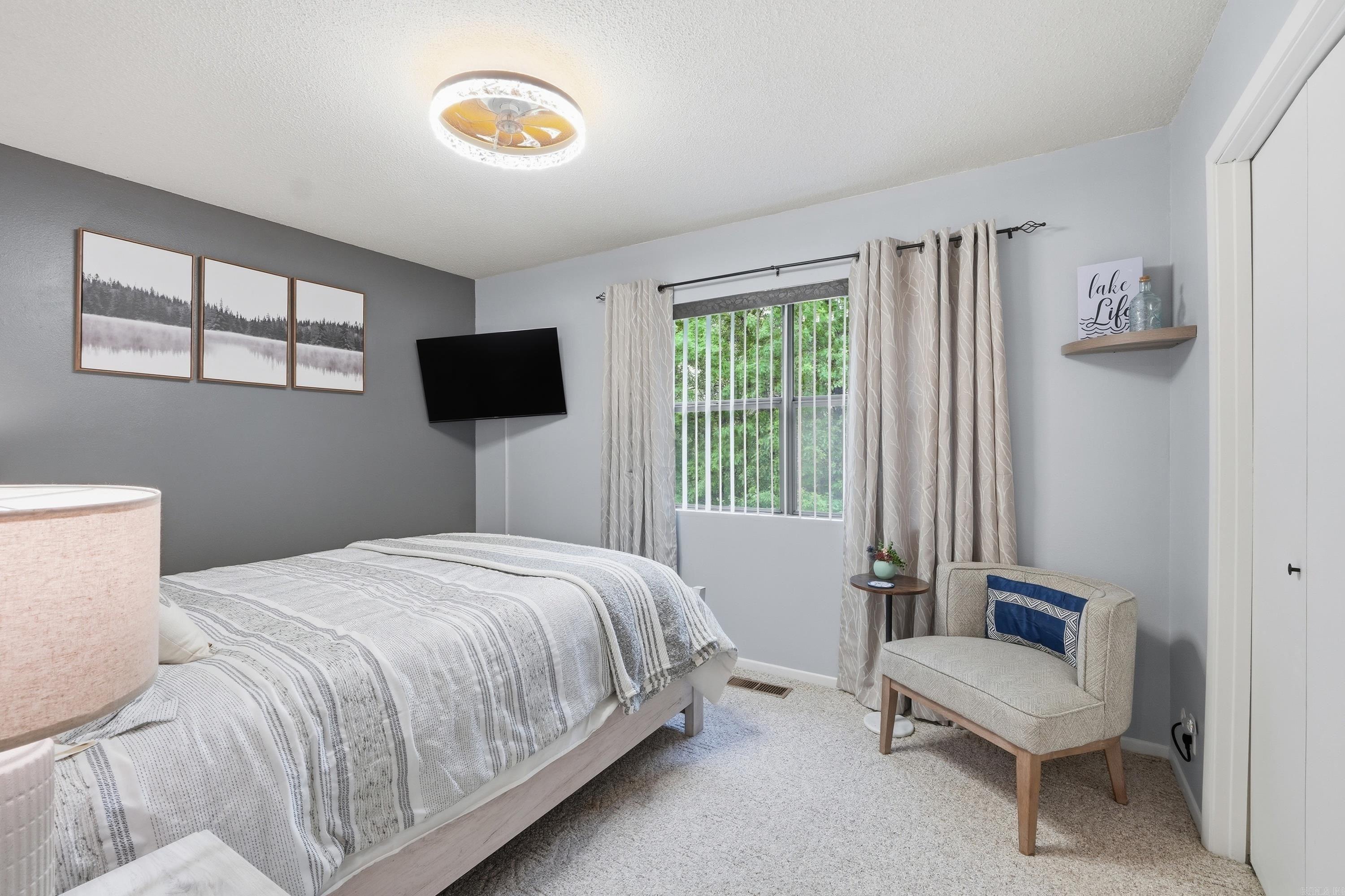 135 Hillview Dr #20 20 Property Photo 19