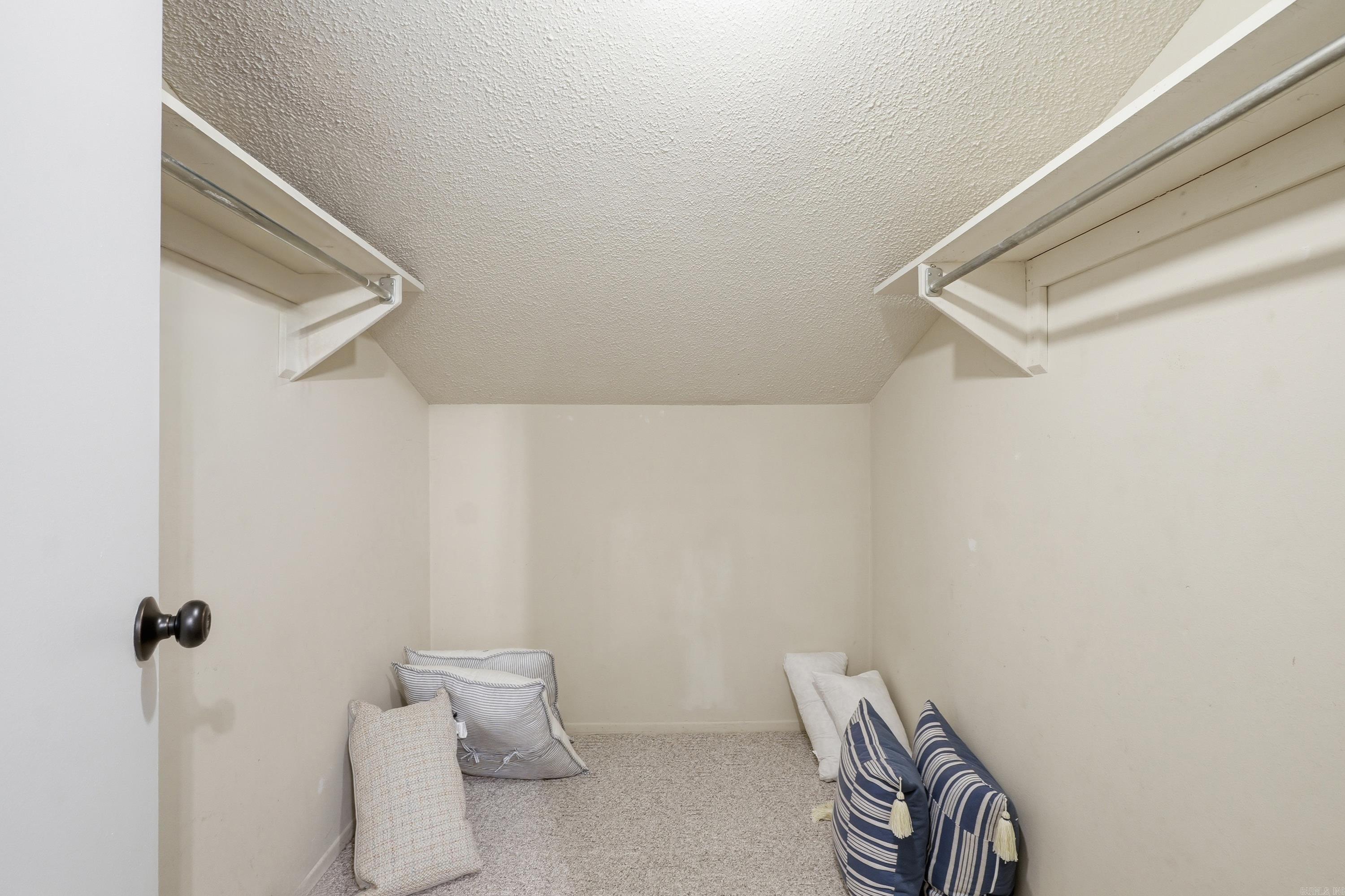 135 Hillview Dr #20 20 Property Photo 27