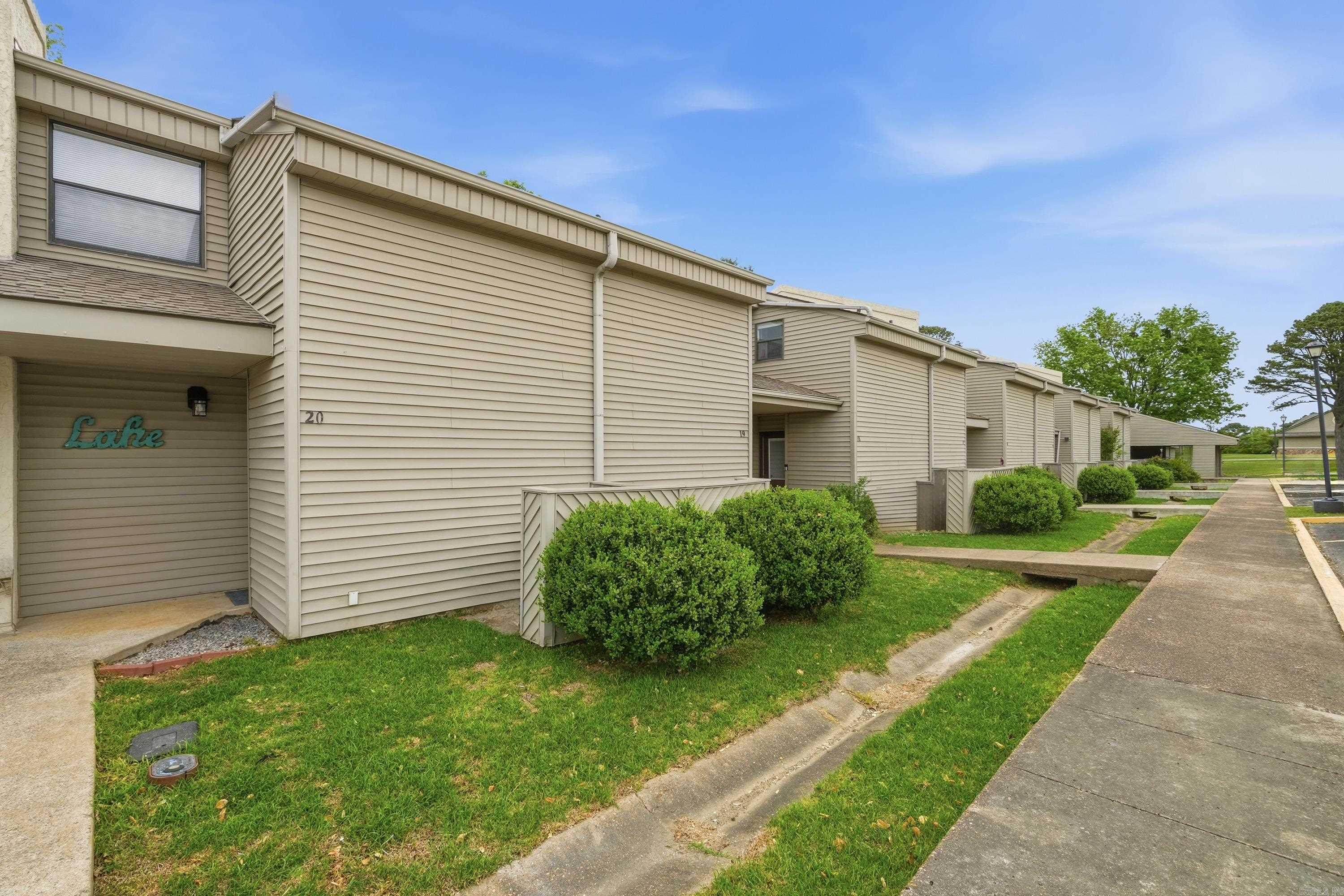 135 Hillview Dr #20 20 Property Photo 35