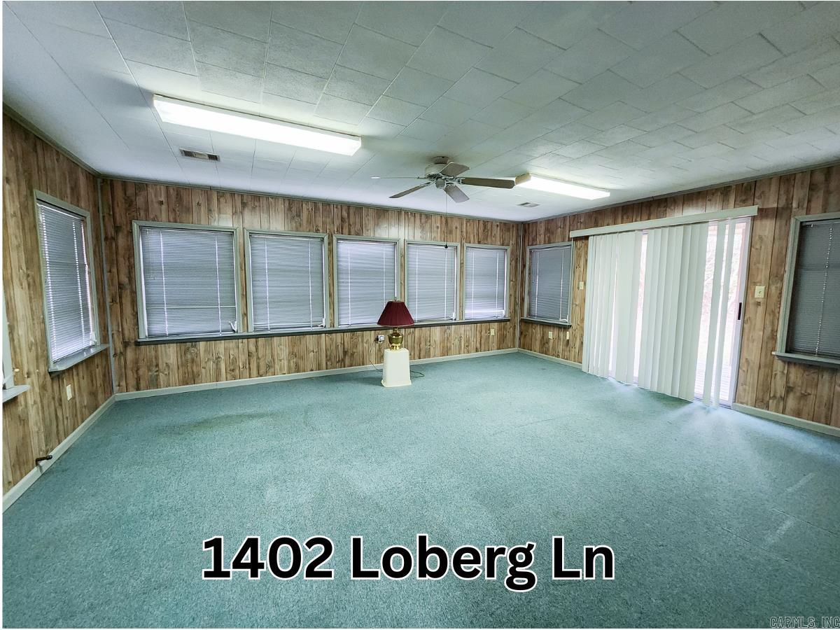 1402 Loberg Lane Property Photo 7