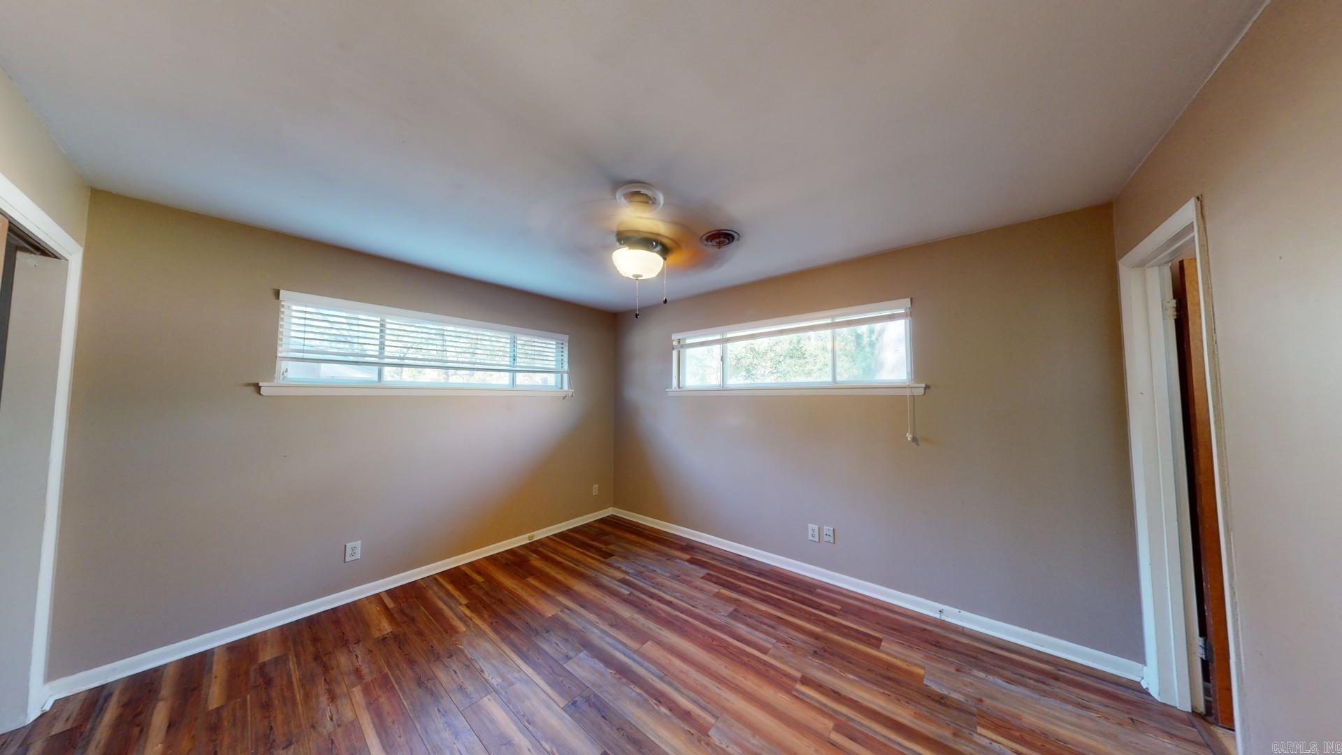 10012 Ronald Drive Property Photo 4