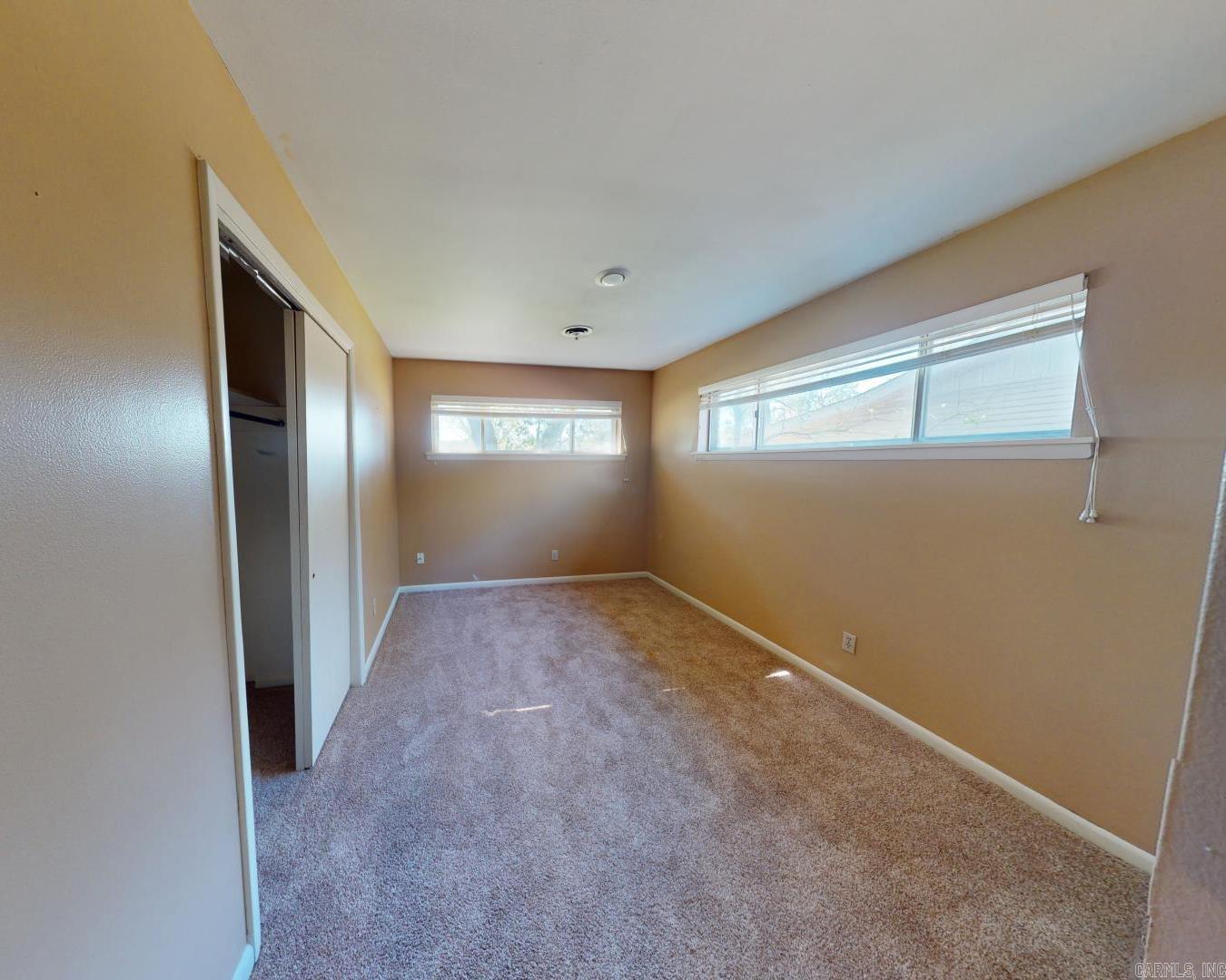10012 Ronald Drive Property Photo 7