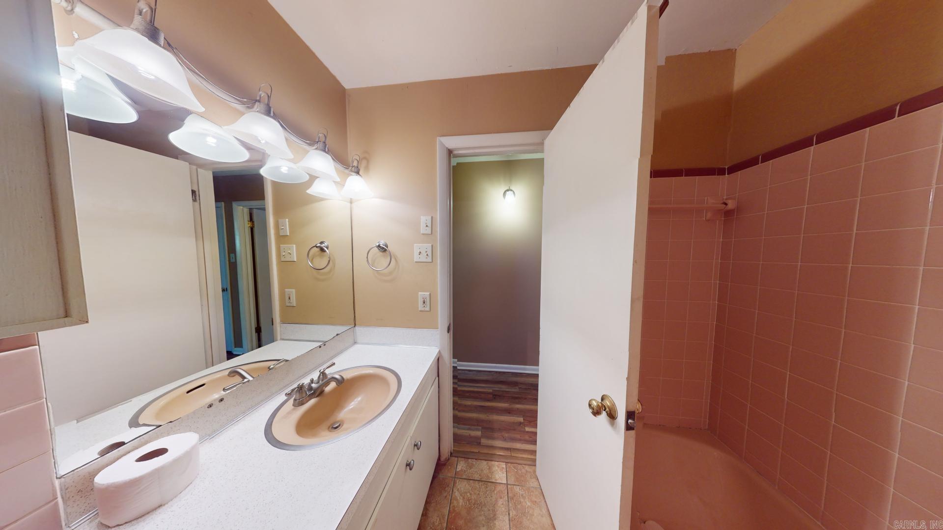 10012 Ronald Drive Property Photo 11