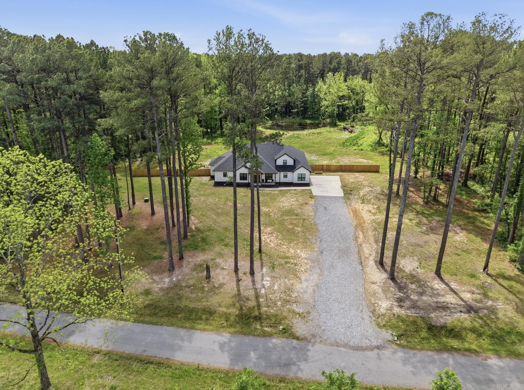 27625 Oak Road Property Photo 3