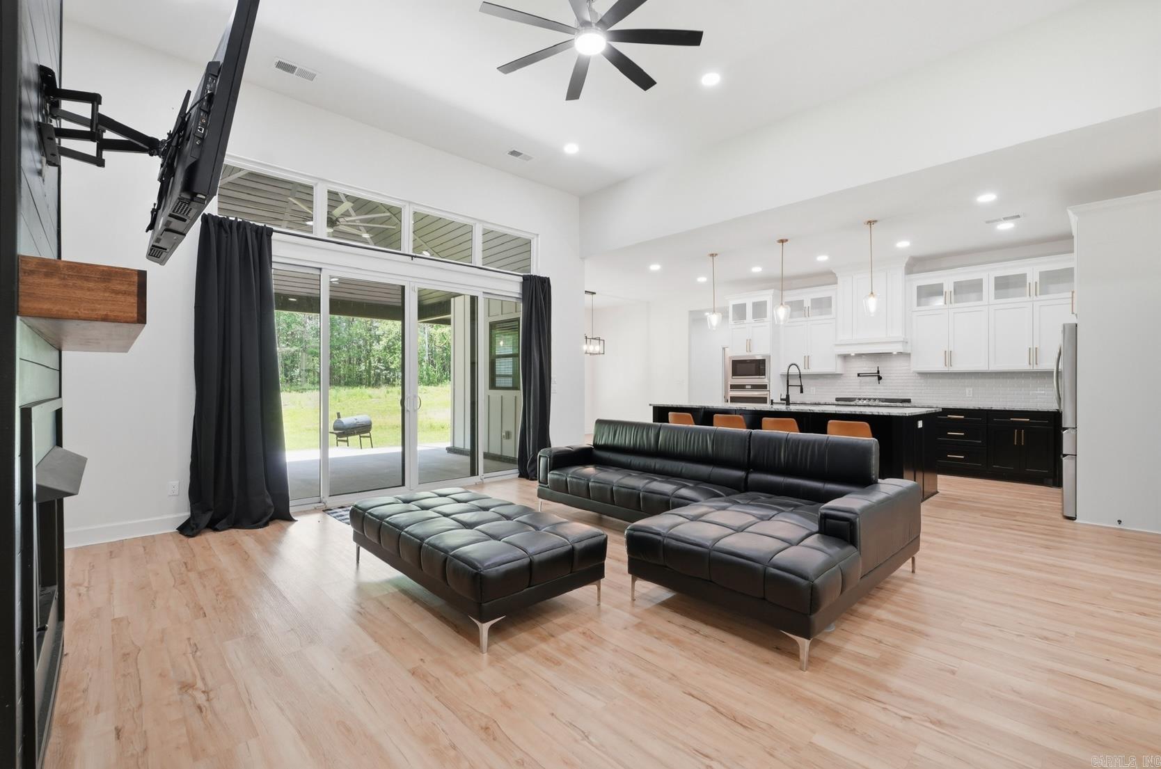 27625 Oak Road Property Photo 18