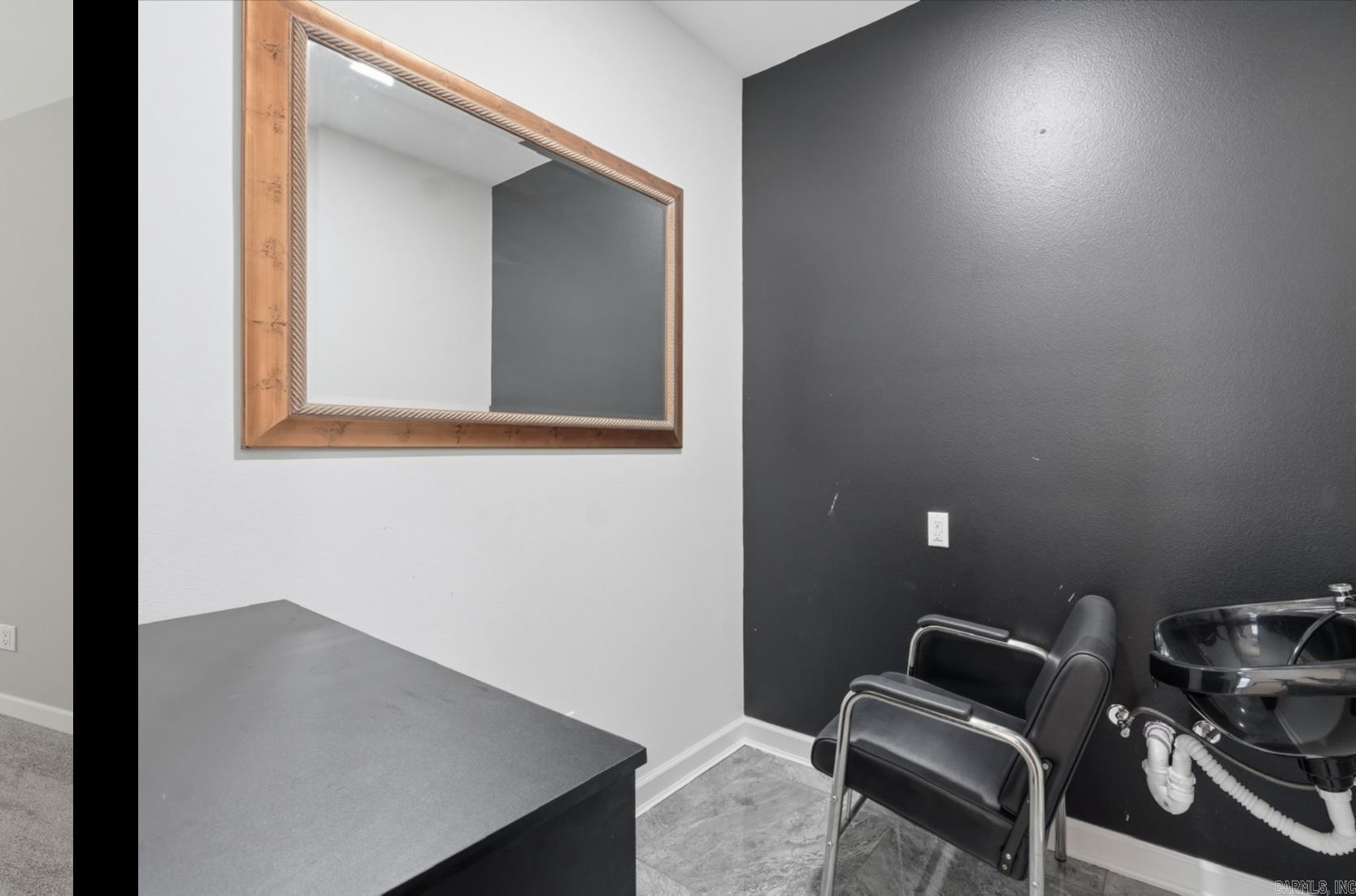 27625 Oak Road Property Photo 32