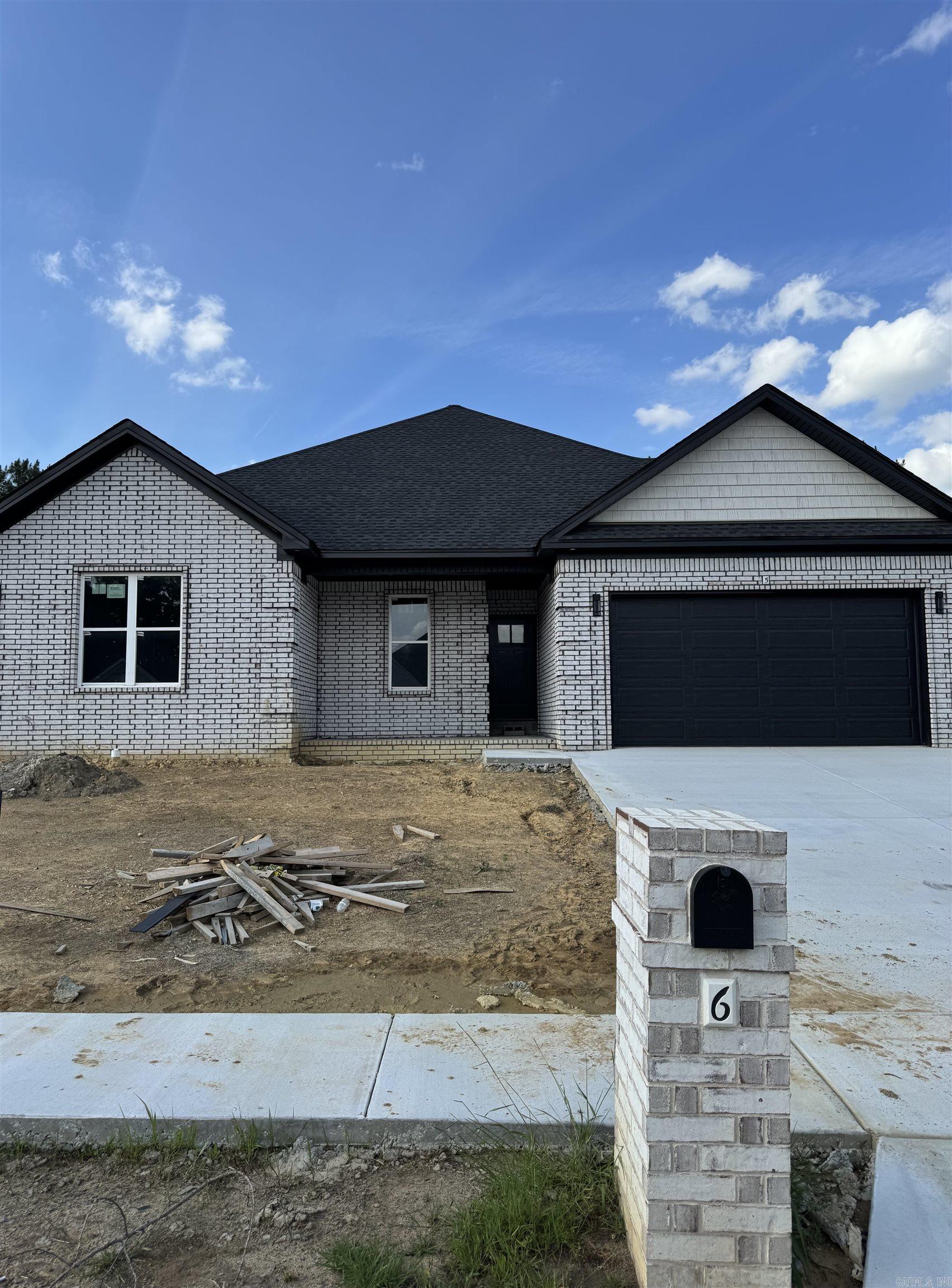 5 Ridge View Street Property Photo 1