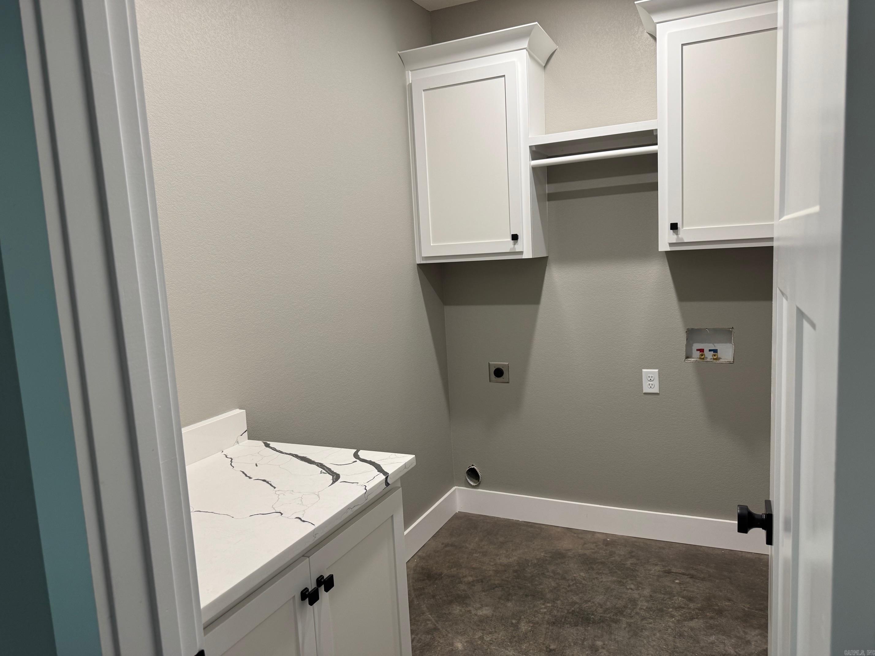 5 Ridge View Street Property Photo 2
