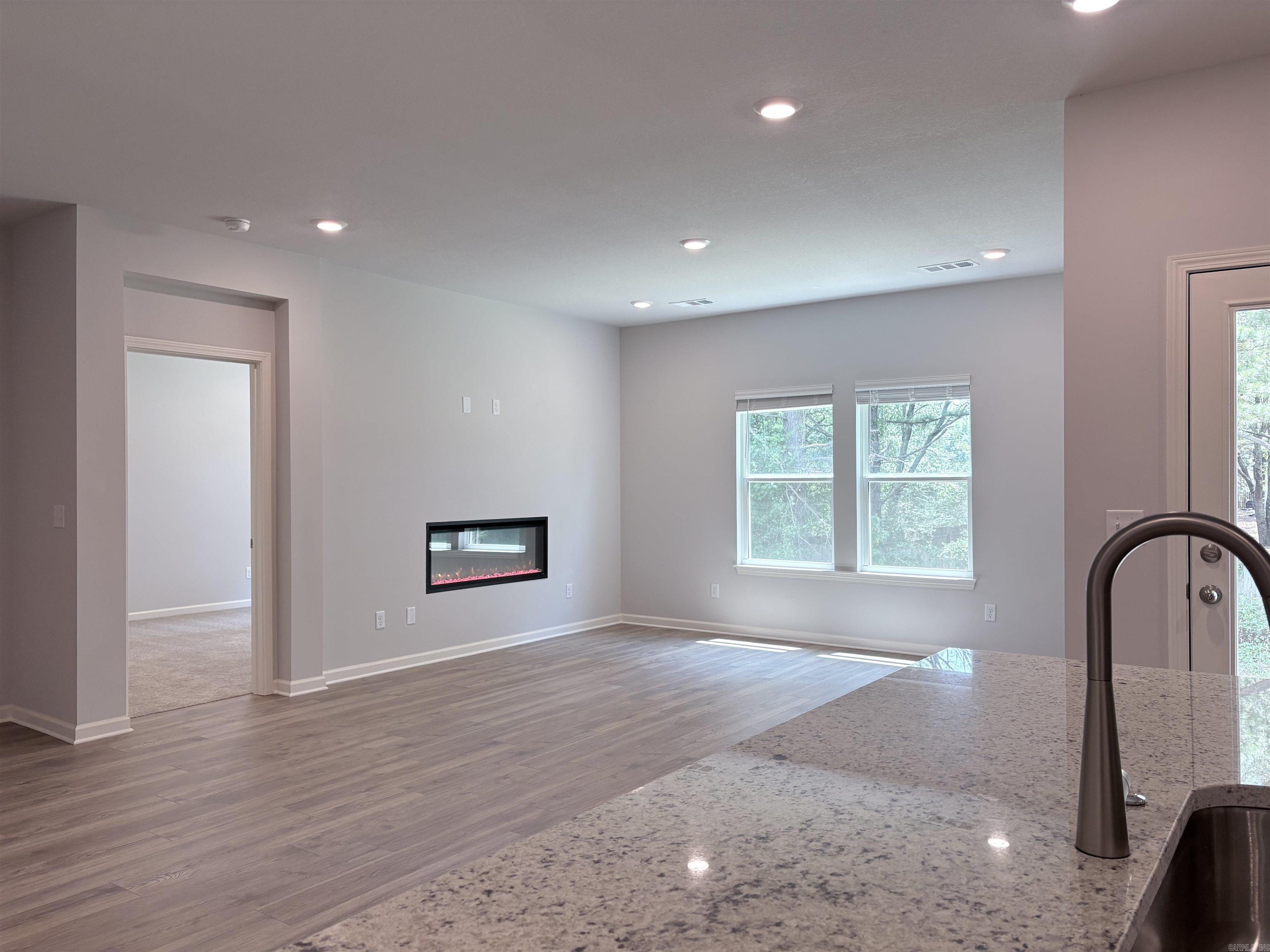 4917 Edgemont Drive Property Photo 6