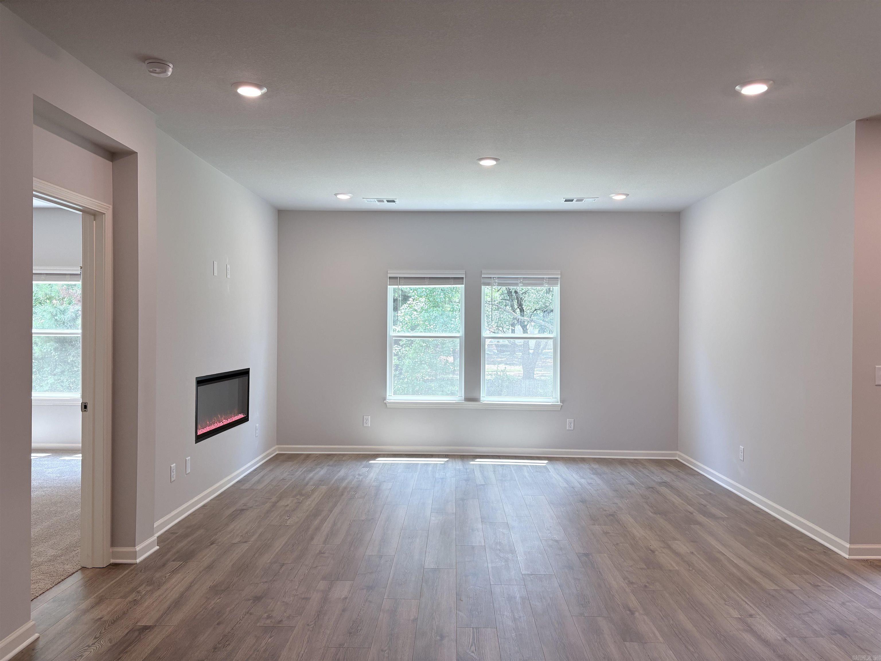 4917 Edgemont Drive Property Photo 7