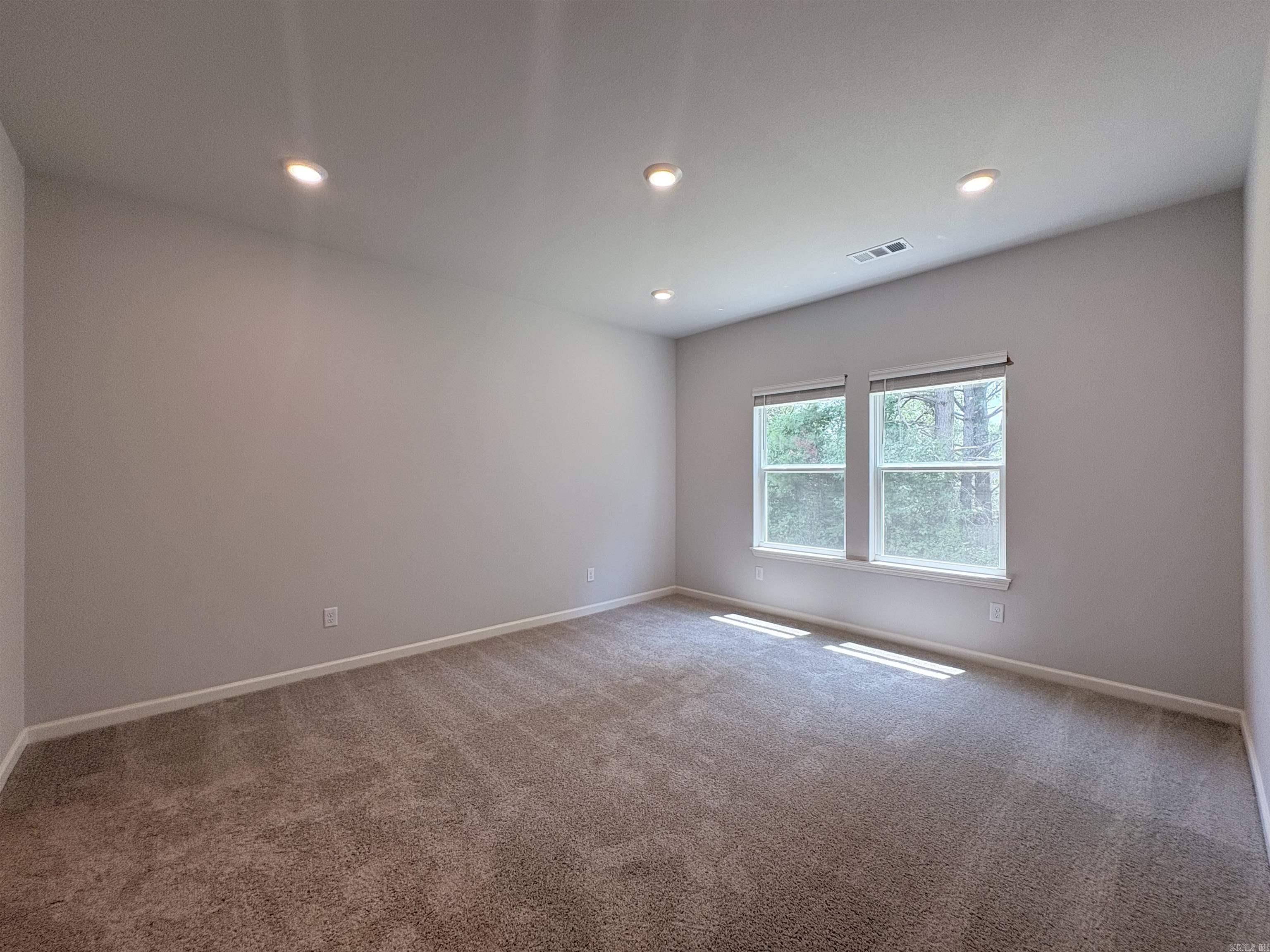 4917 Edgemont Drive Property Photo 8