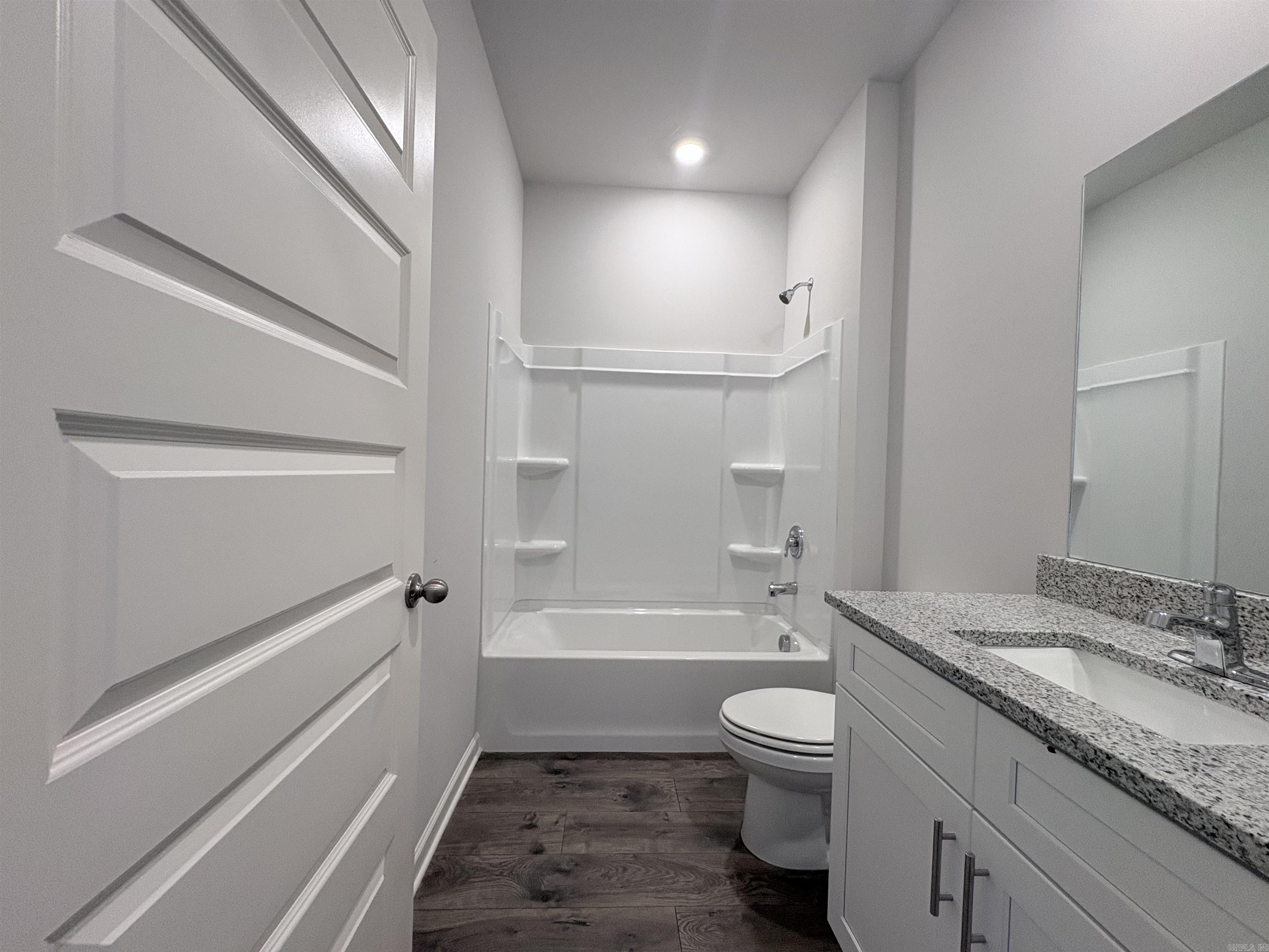 4921 Edgemont Drive Property Photo 12