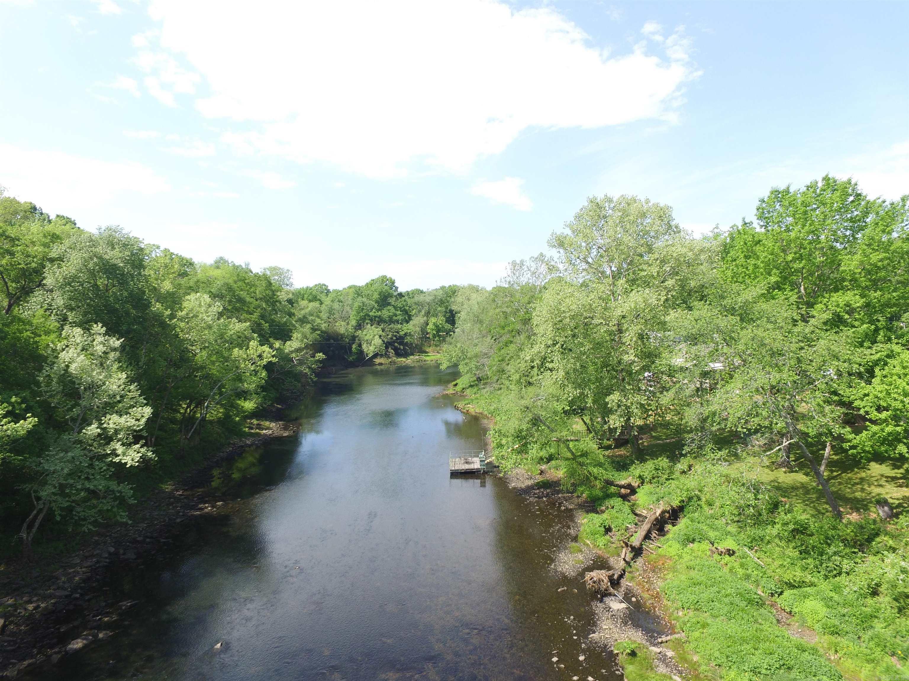 279 River Drive Property Photo 11