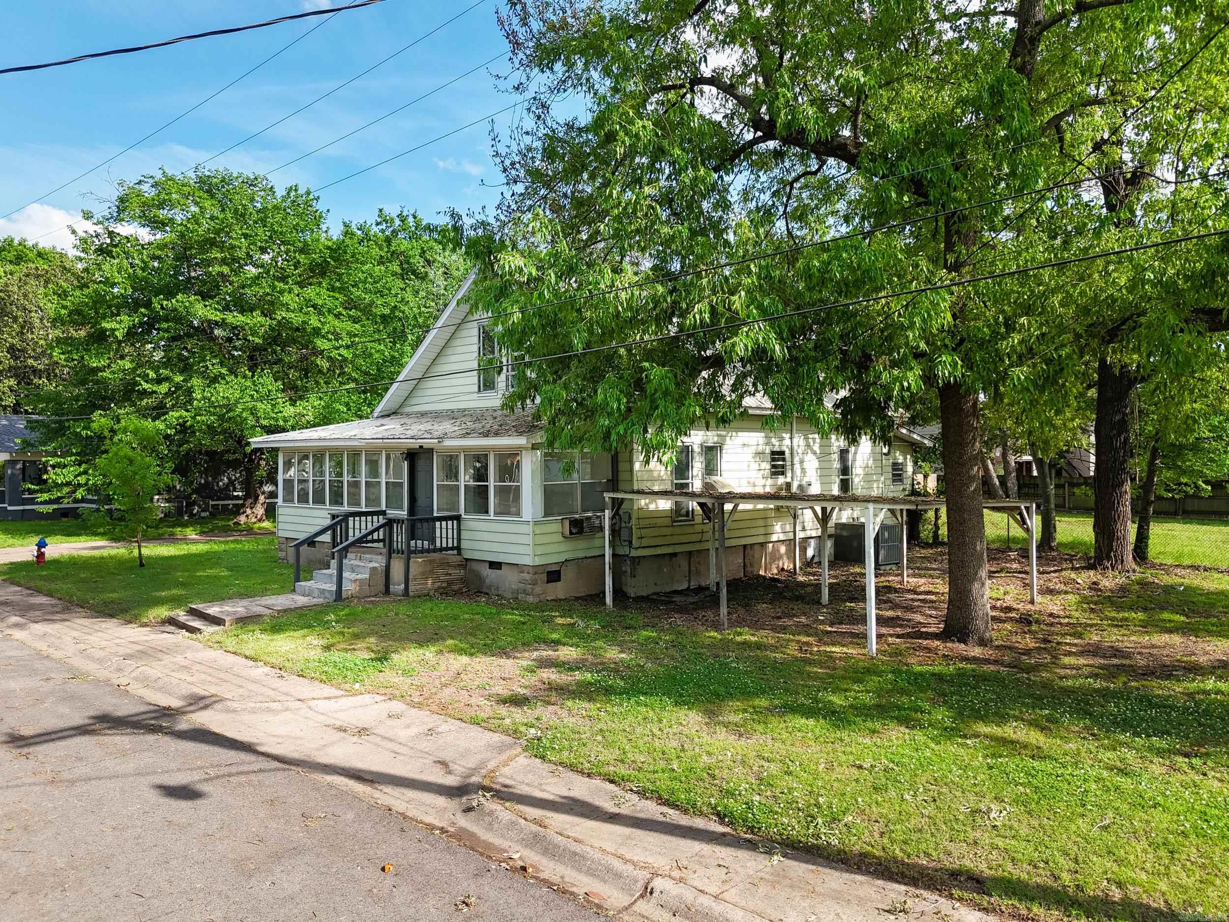 611 Filmore Street Property Photo 25