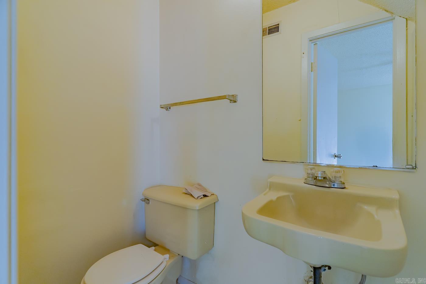 1900 Cedar Heights Dr. Property Photo 10