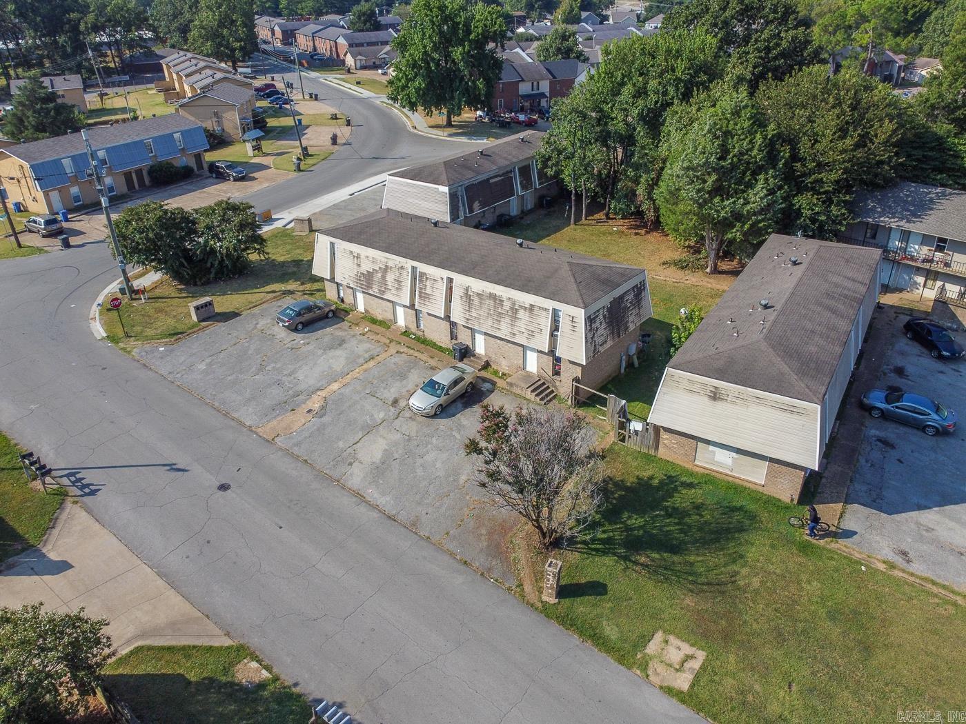 1900 Cedar Heights Dr. Property Photo 28
