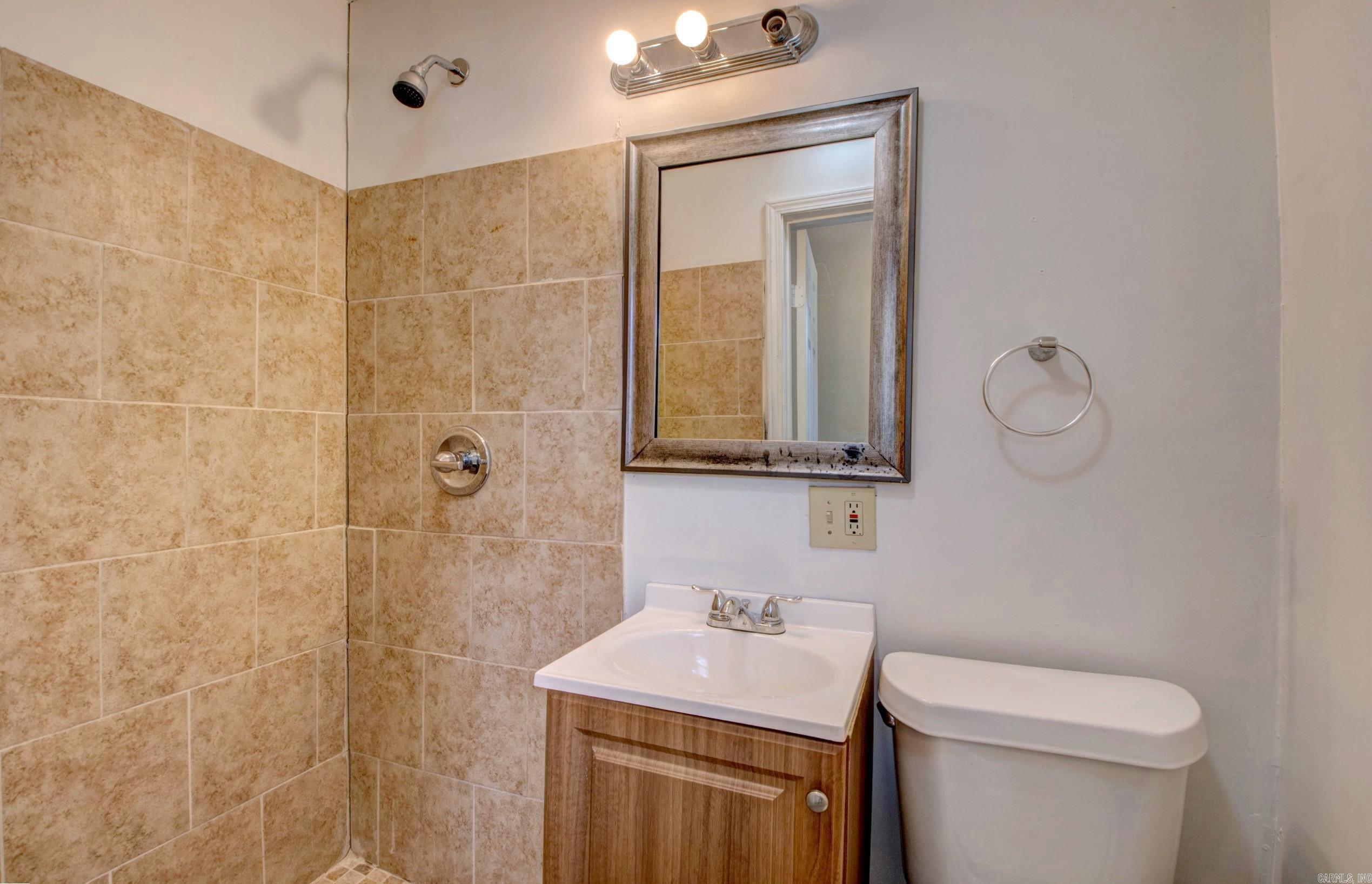 7100 Redwood Property Photo 16