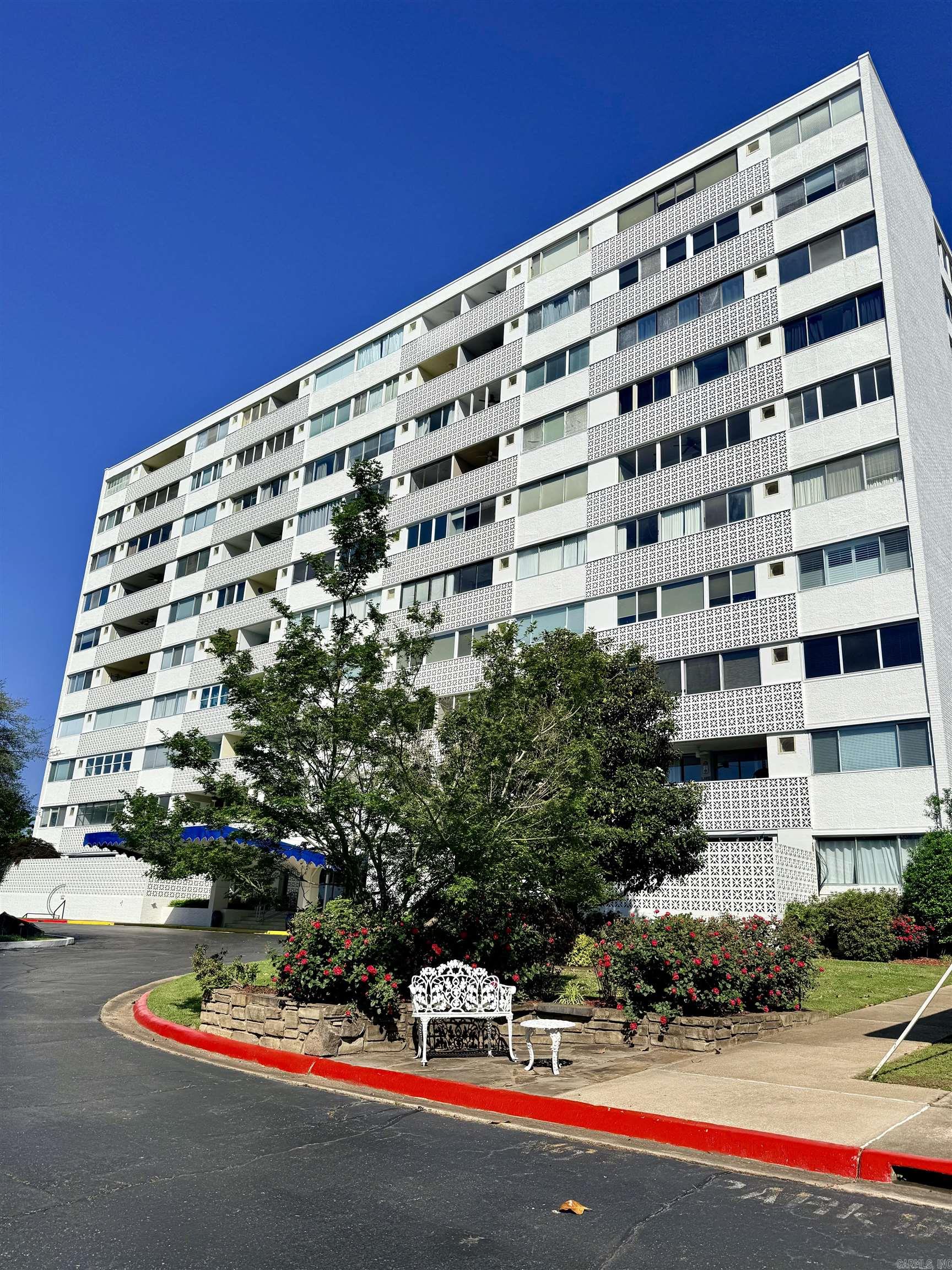 740 A-808 Weston Rd Roads 808-A Property Photo 1