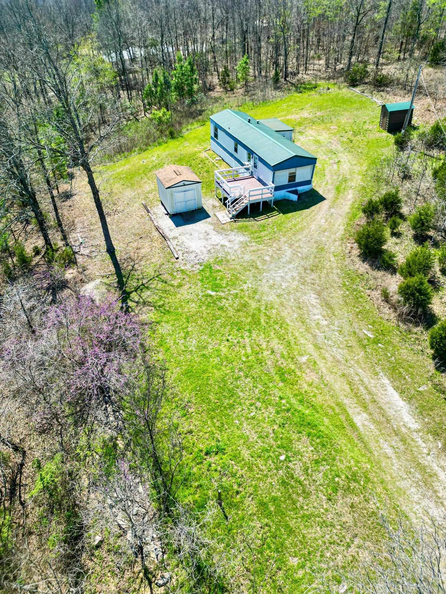 23699 Highway 90 Property Photo 17