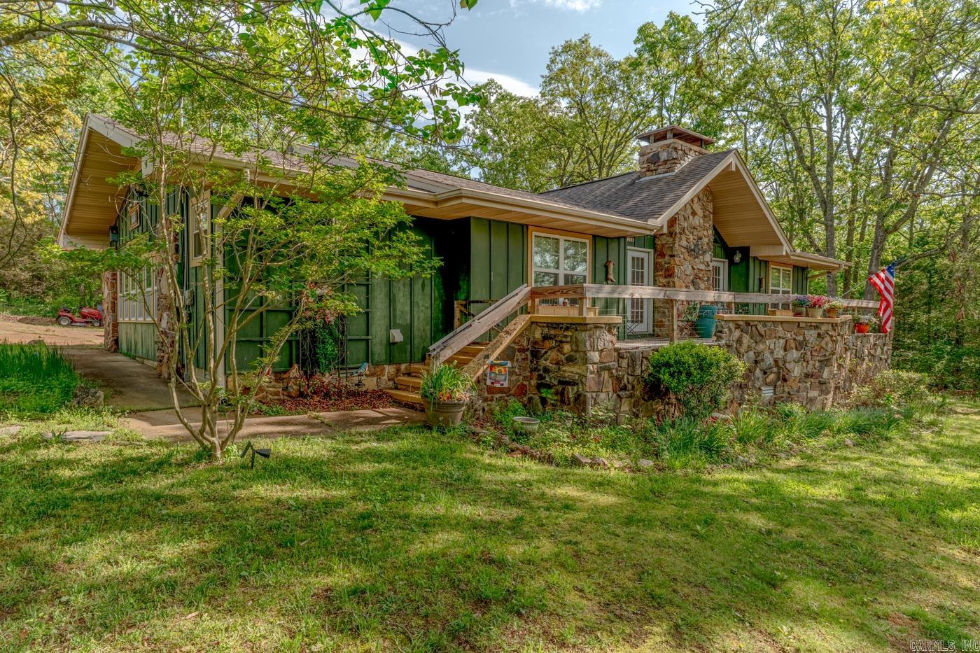208 Fairway Dr Property Photo 4