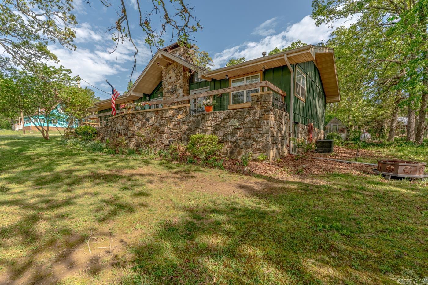 208 Fairway Dr Property Photo 5