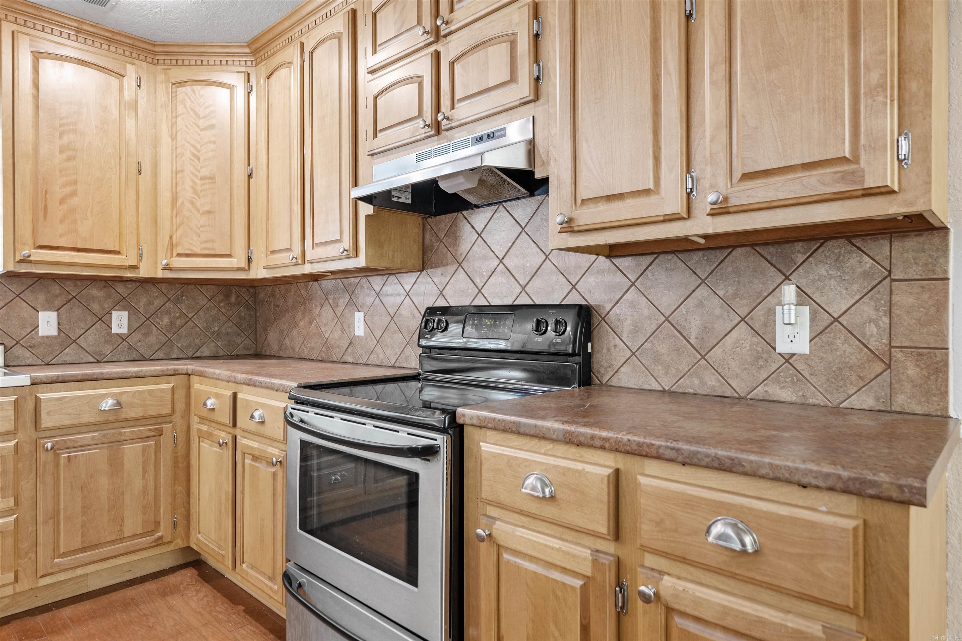 1011 Linwood Drive Property Photo 15
