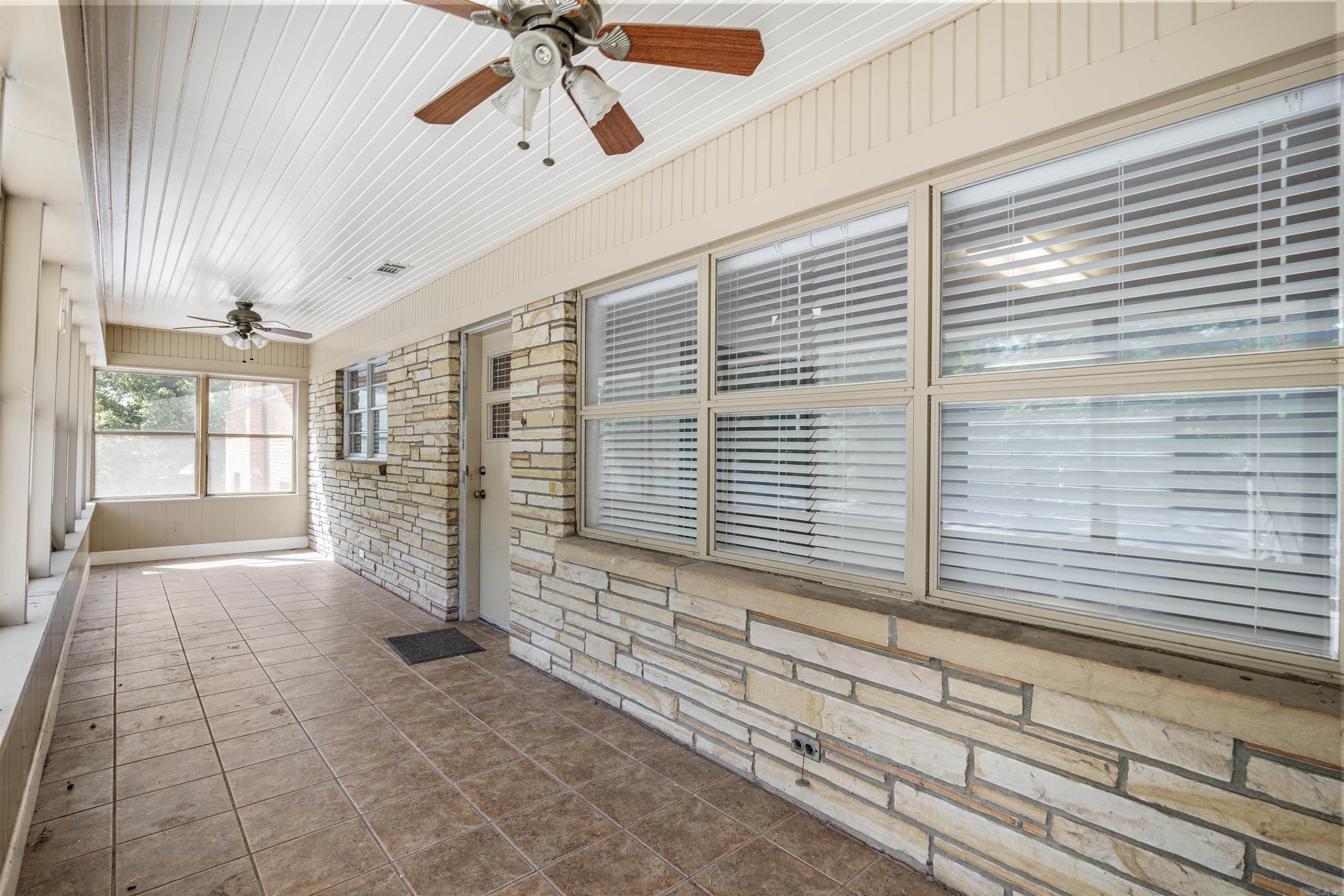1011 Linwood Drive Property Photo 21