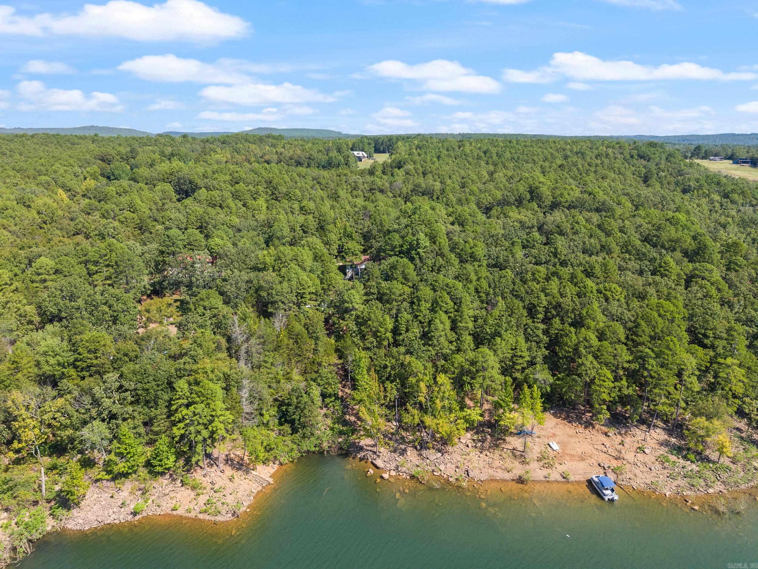 554 Emerald Cove Property Photo 7