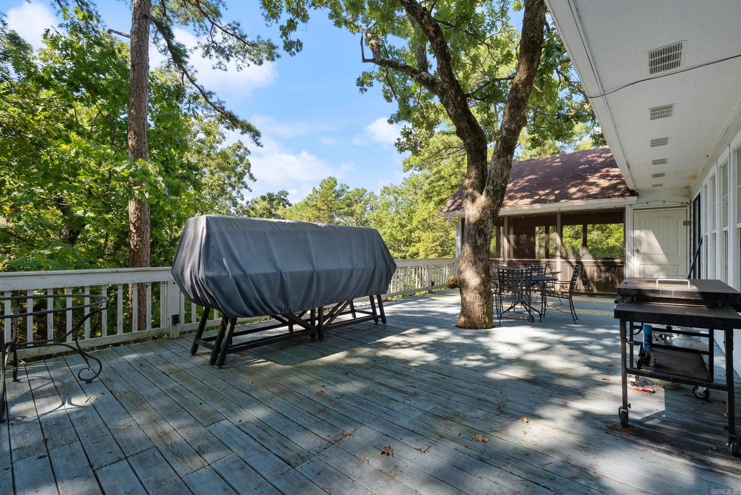 554 Emerald Cove Property Photo 37
