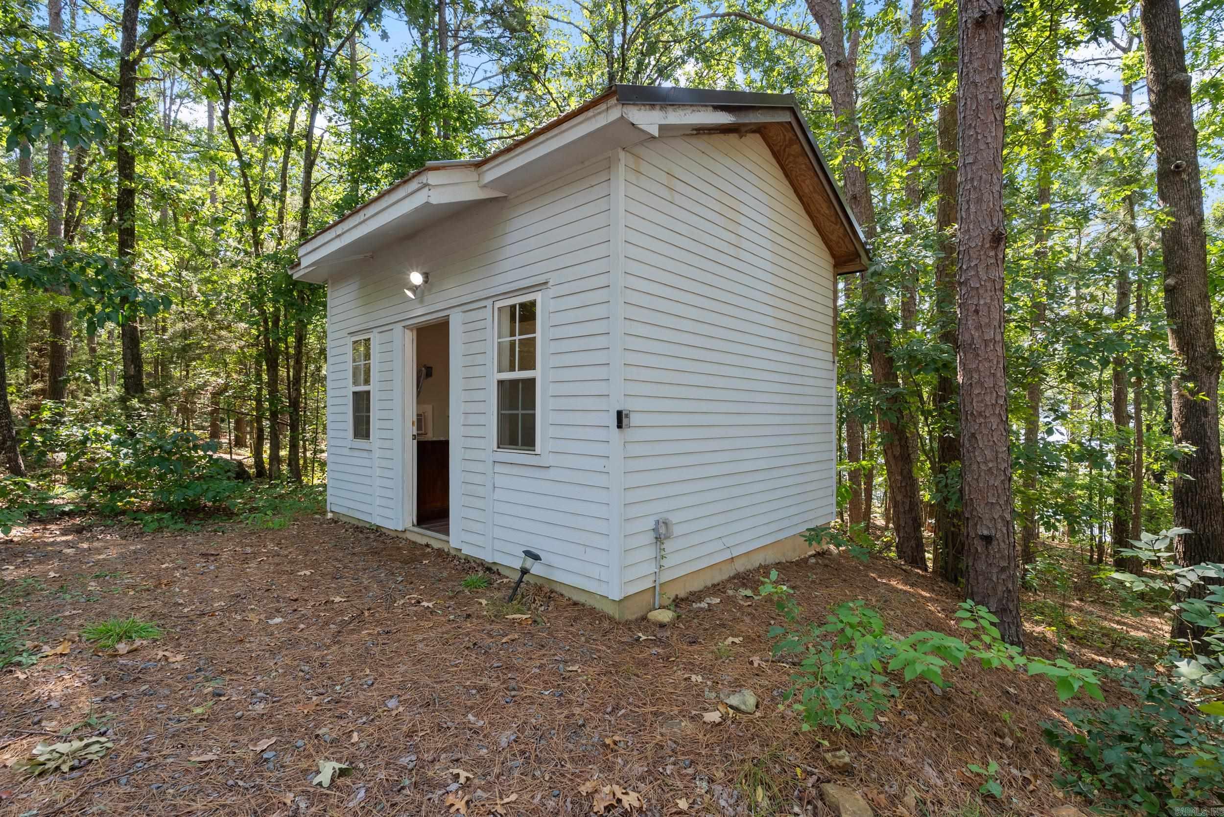 554 Emerald Cove Property Photo 40