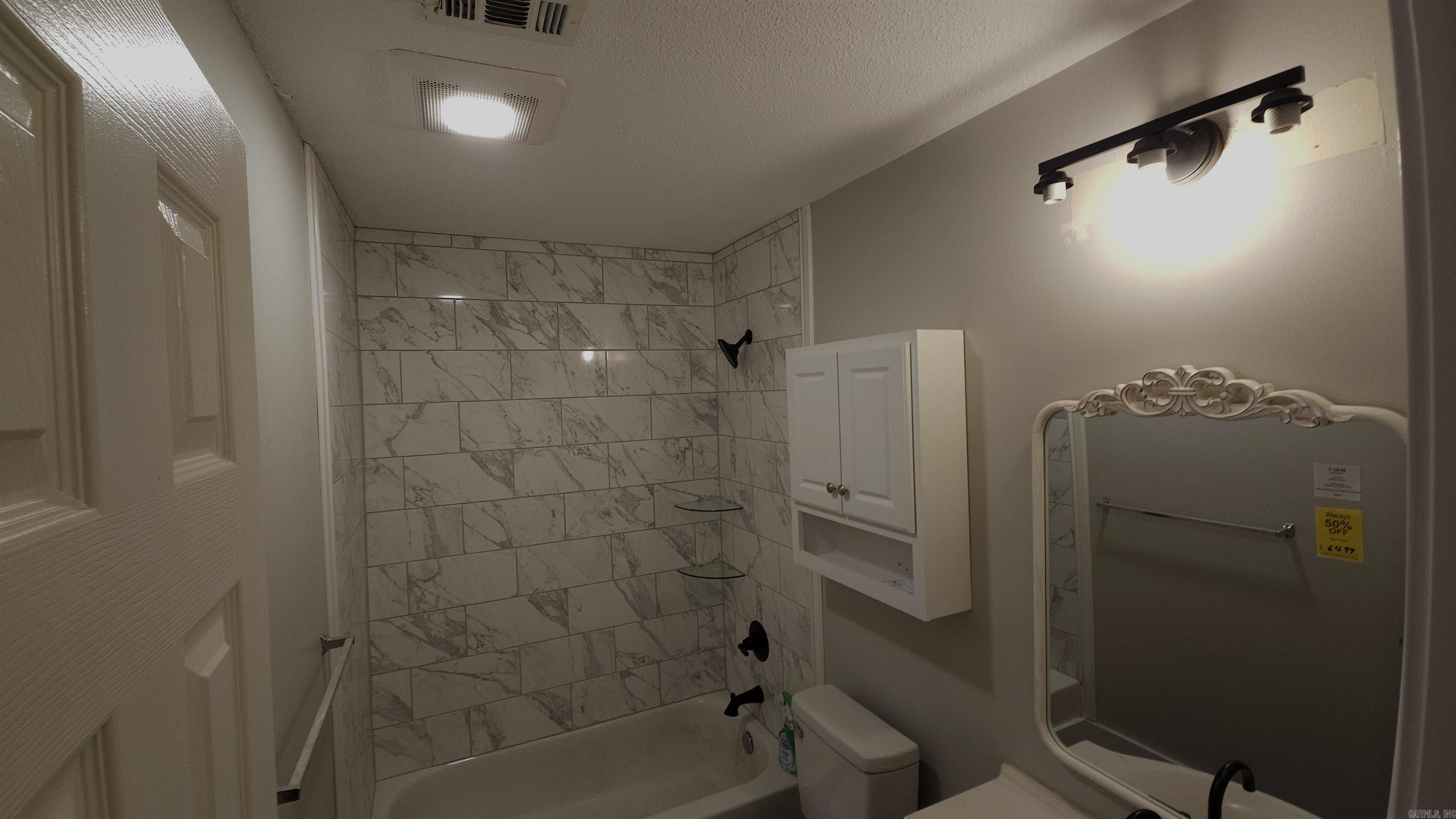 102 King Arthur Court Property Photo 3