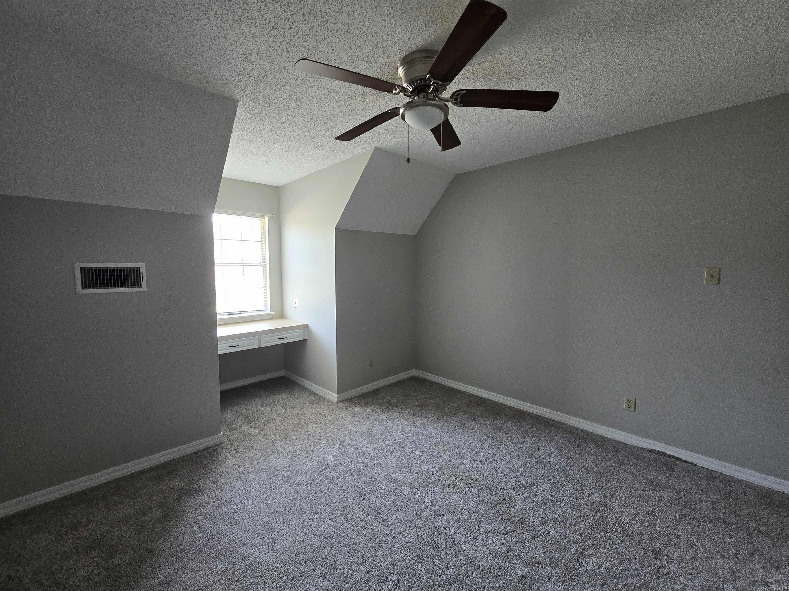 17 Mcarthur Property Photo 17