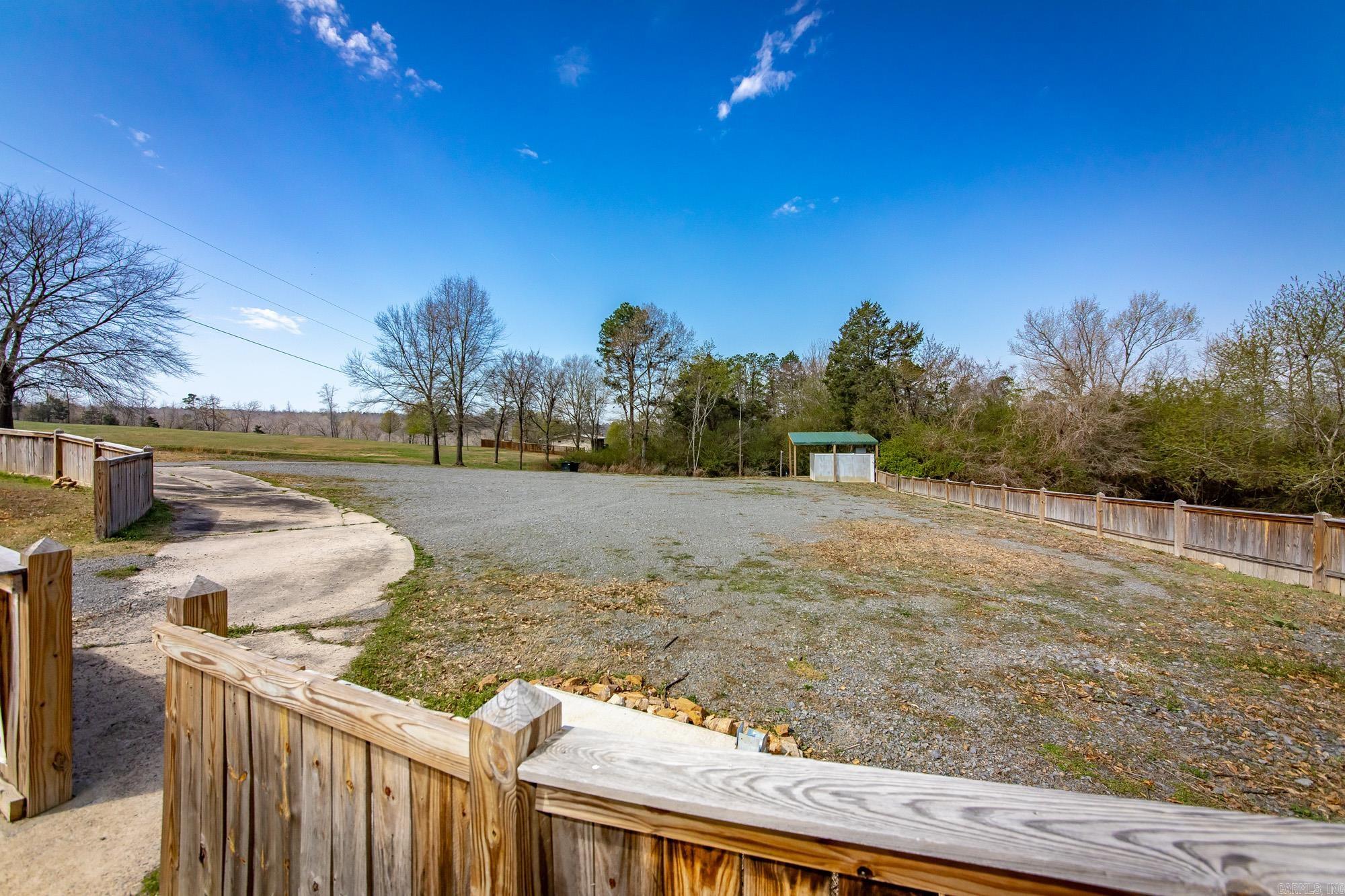 1076 Highway 65 S Property Photo 11