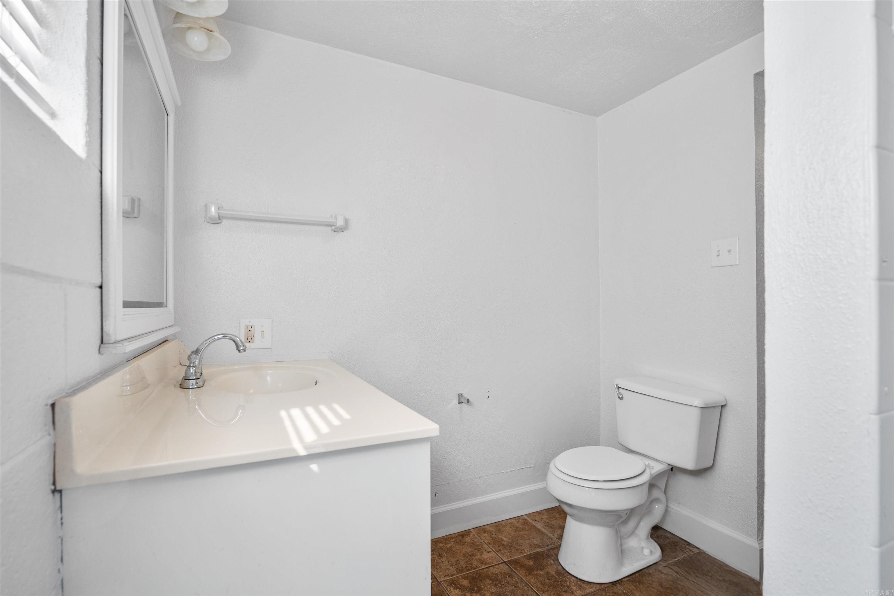 1011 Linwood Drive Property Photo 31