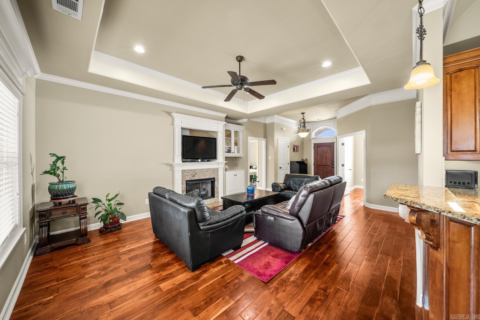 6139 Remington Drive Property Photo 8