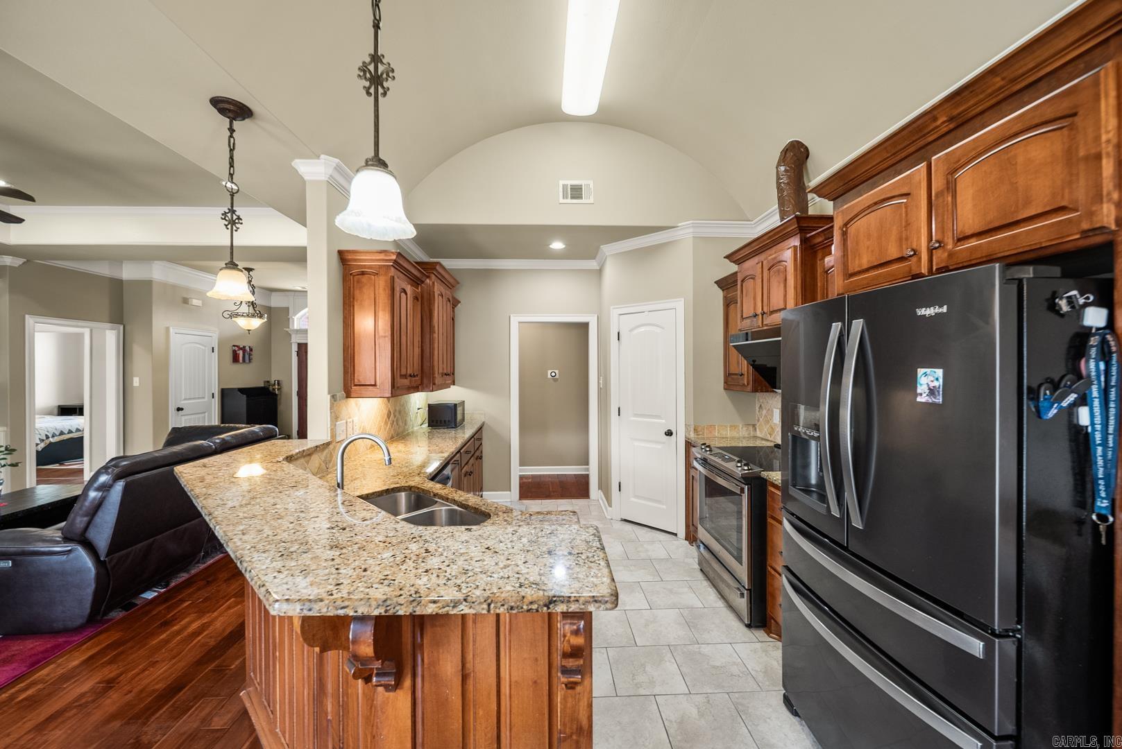 6139 Remington Drive Property Photo 19