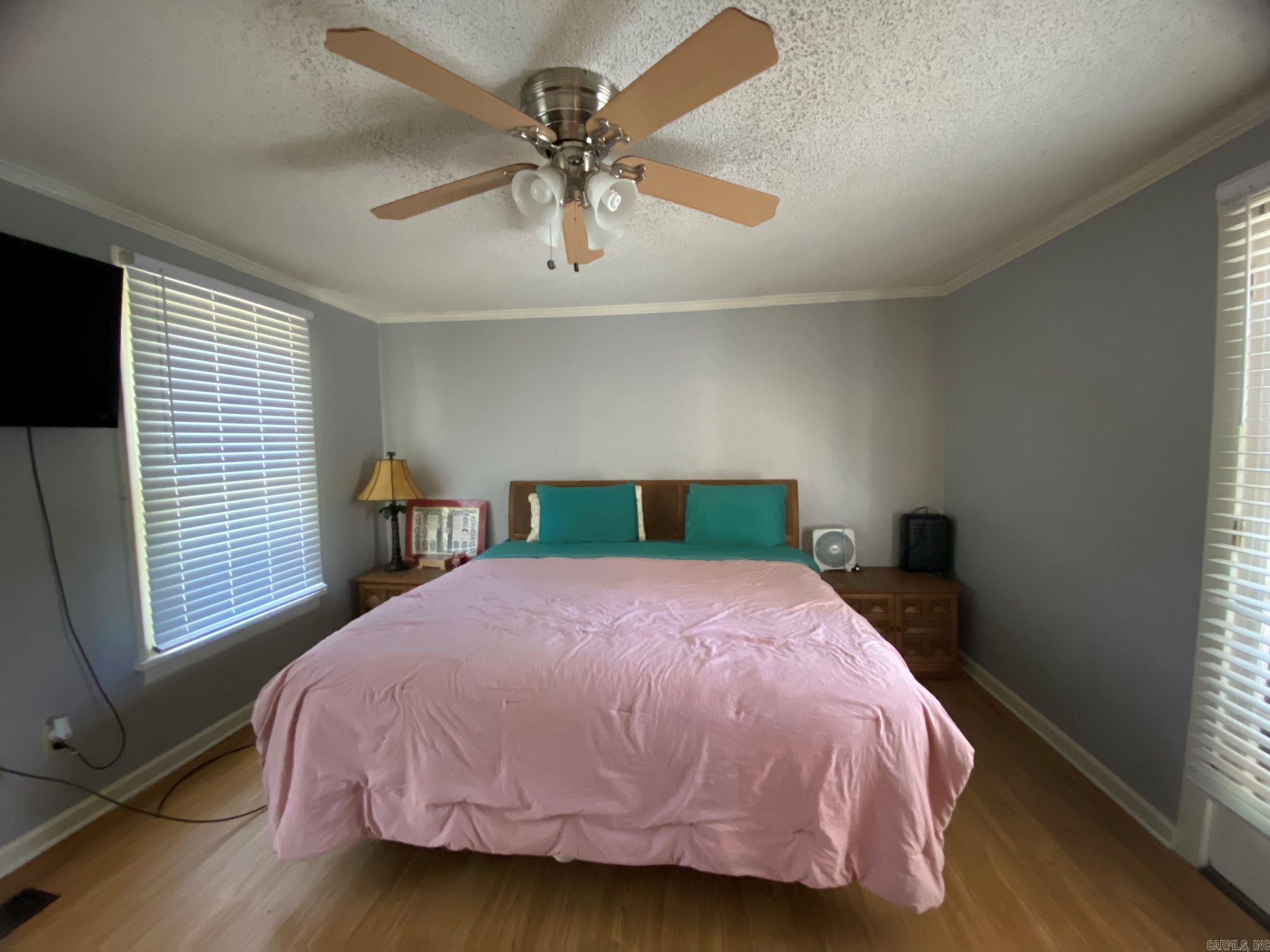 5697 Junction City Highway Property Photo 11
