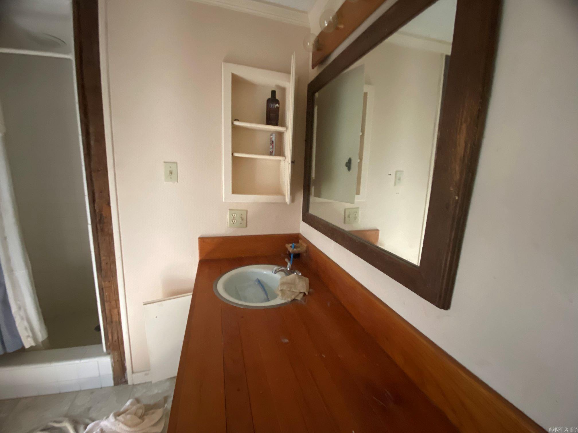 5697 Junction City Highway Property Photo 12