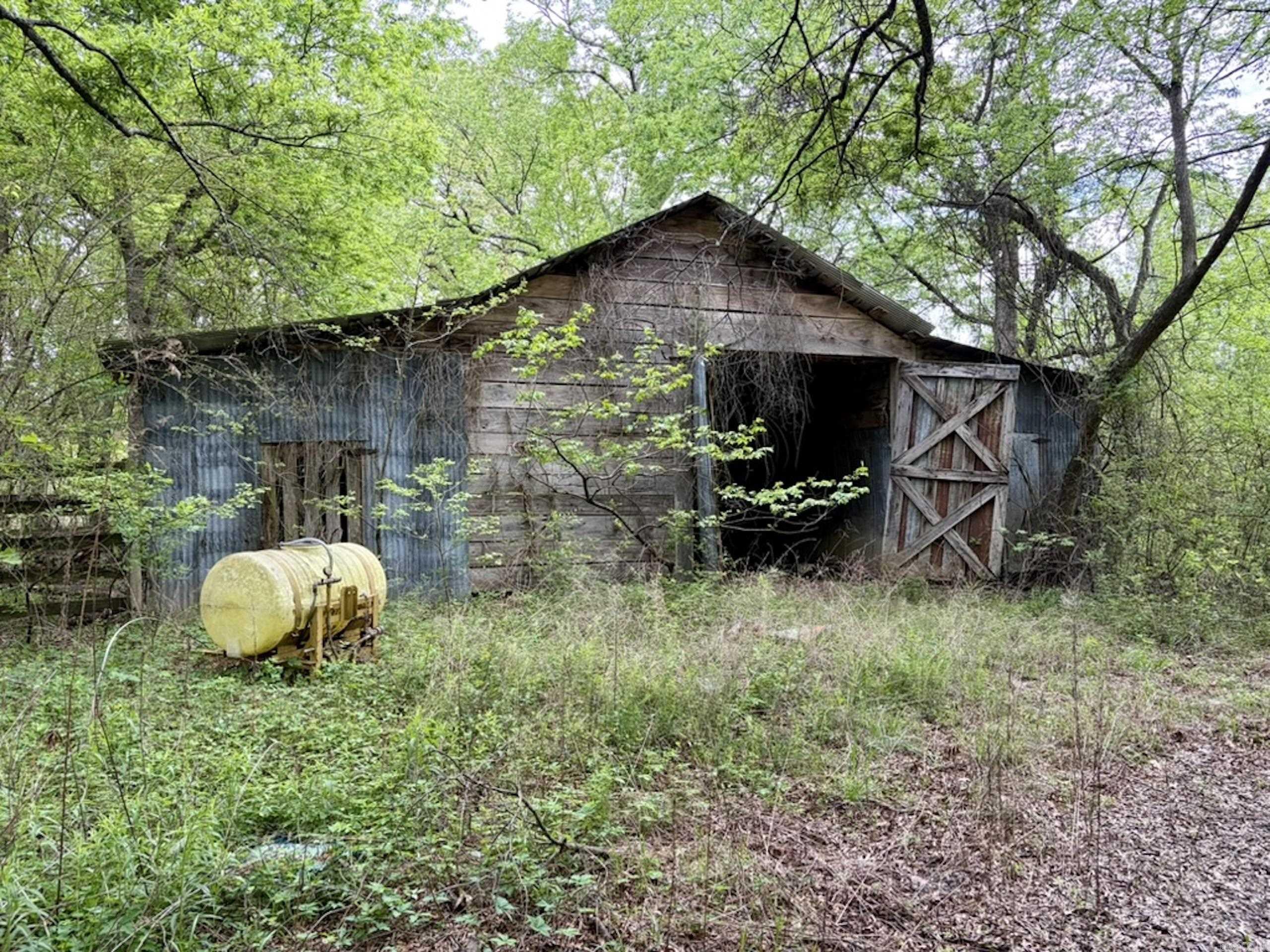 002 Drag Strip Road Property Photo 14