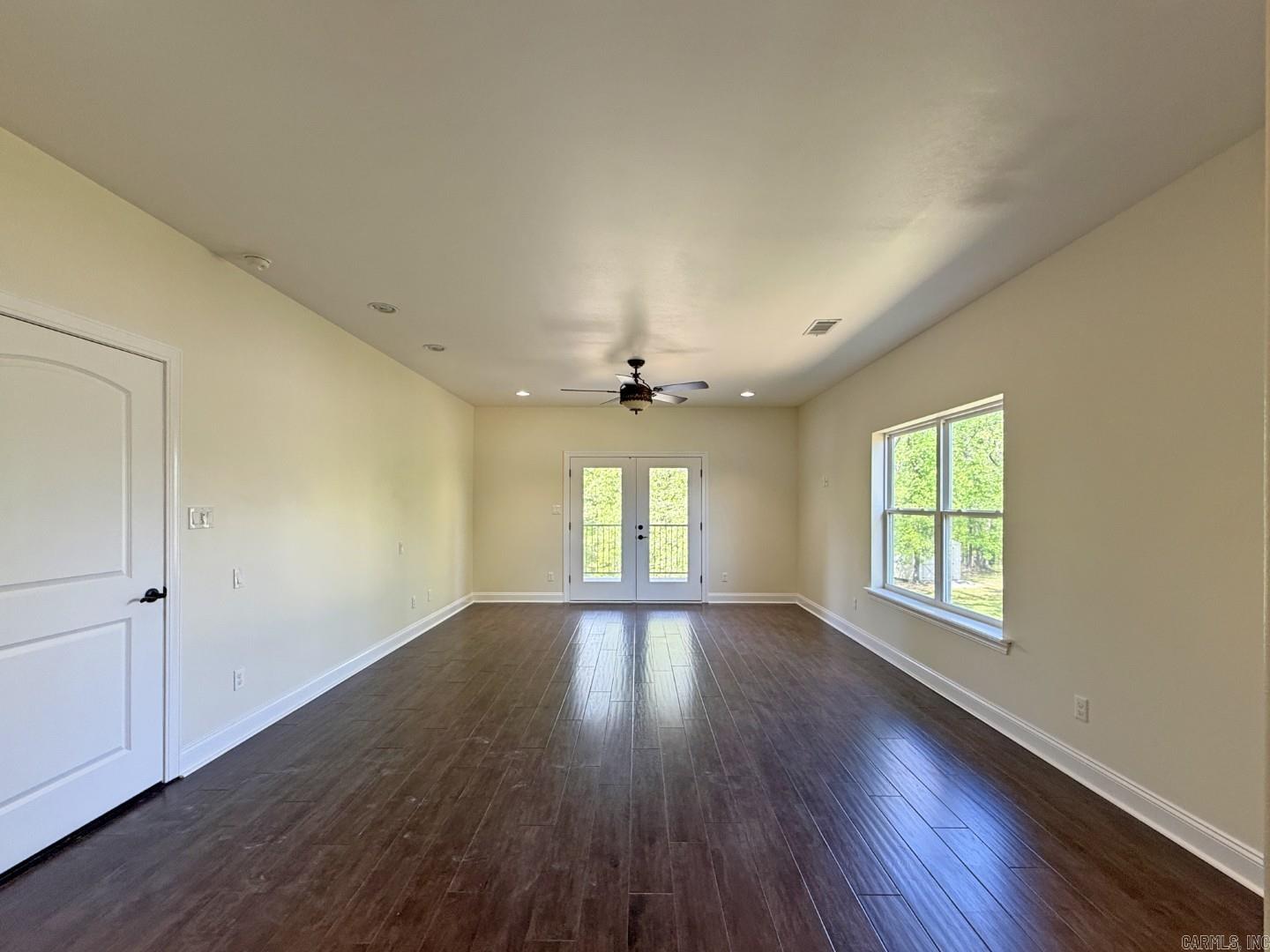 300 Crestview Drive Property Photo 22