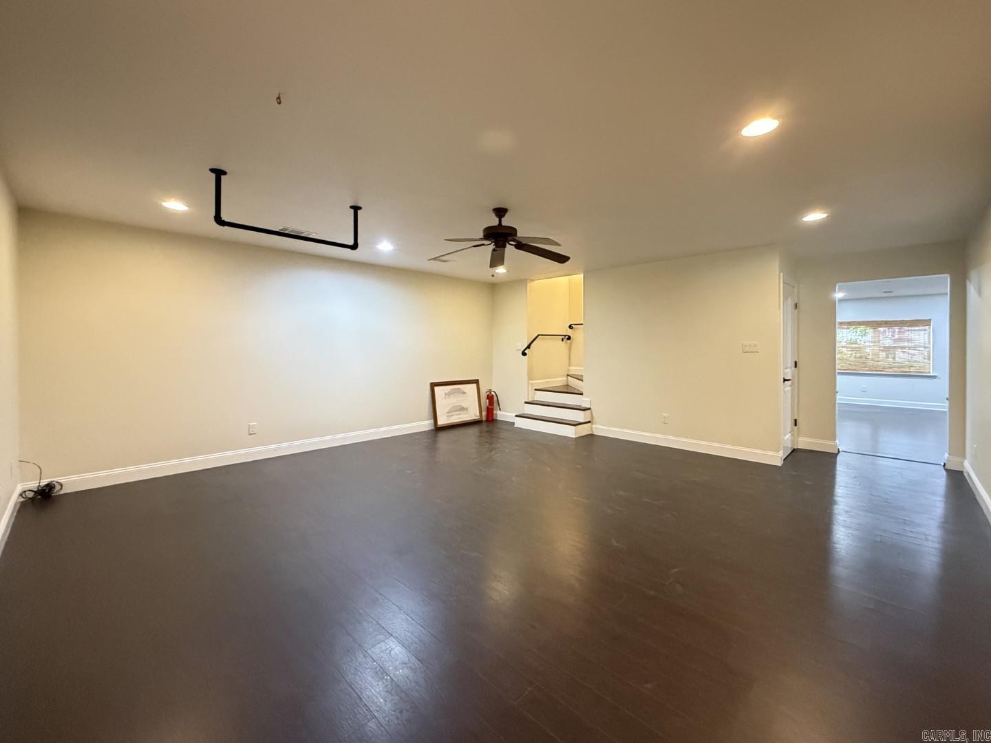 300 Crestview Drive Property Photo 32