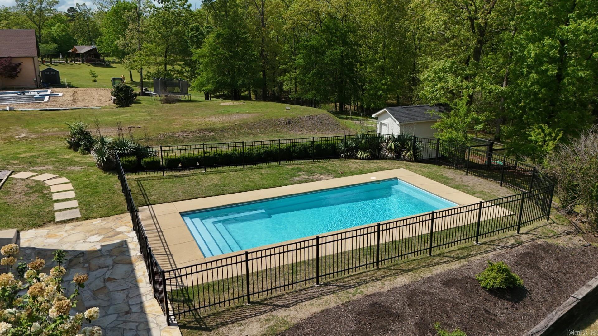 300 Crestview Drive Property Photo 40