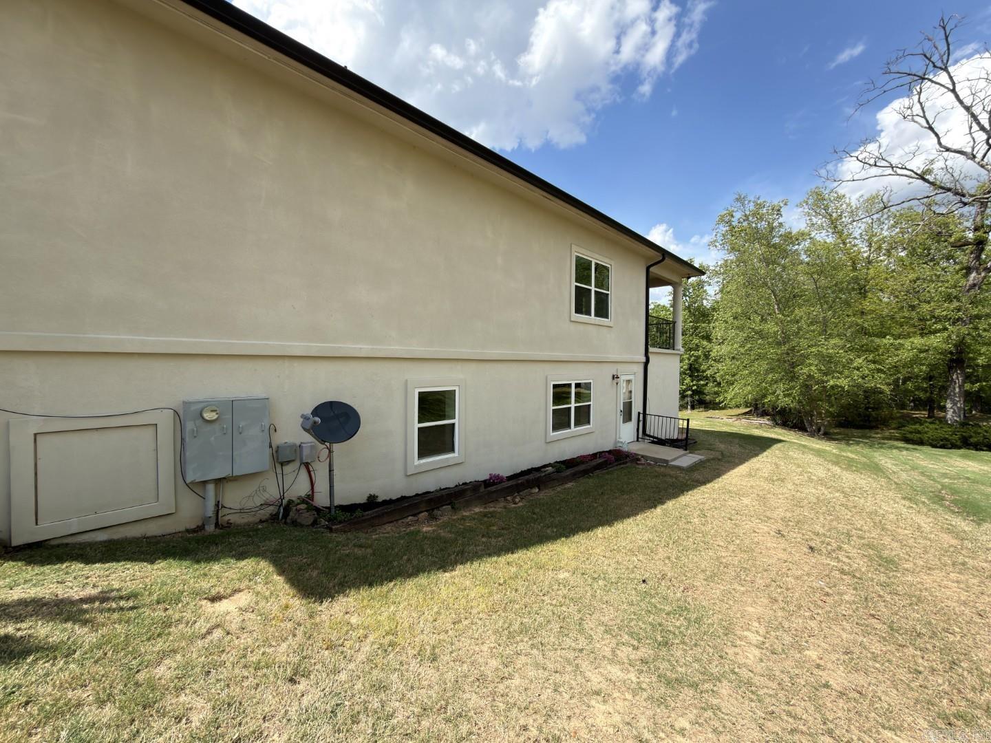 300 Crestview Drive Property Photo 47